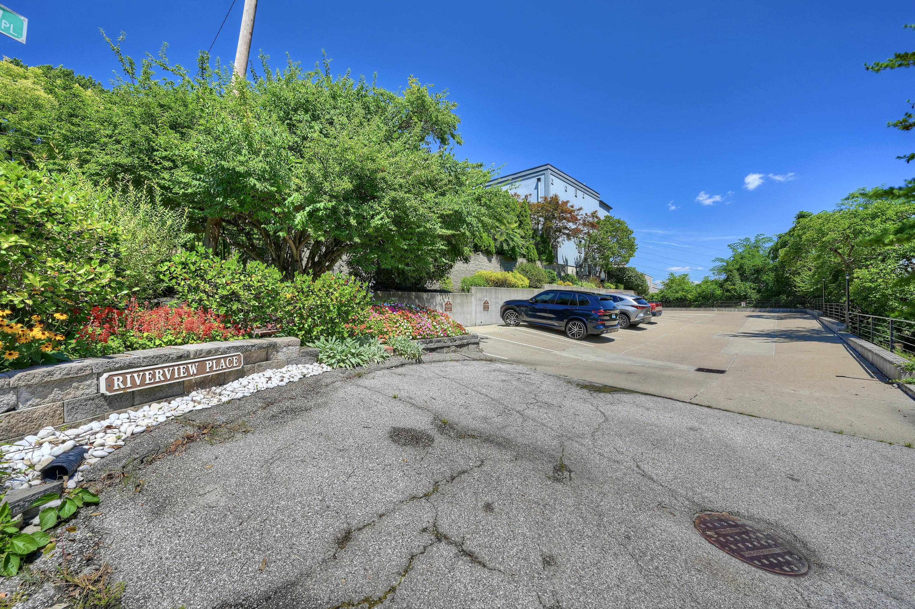 1226 Riverview Place Property Photo 46