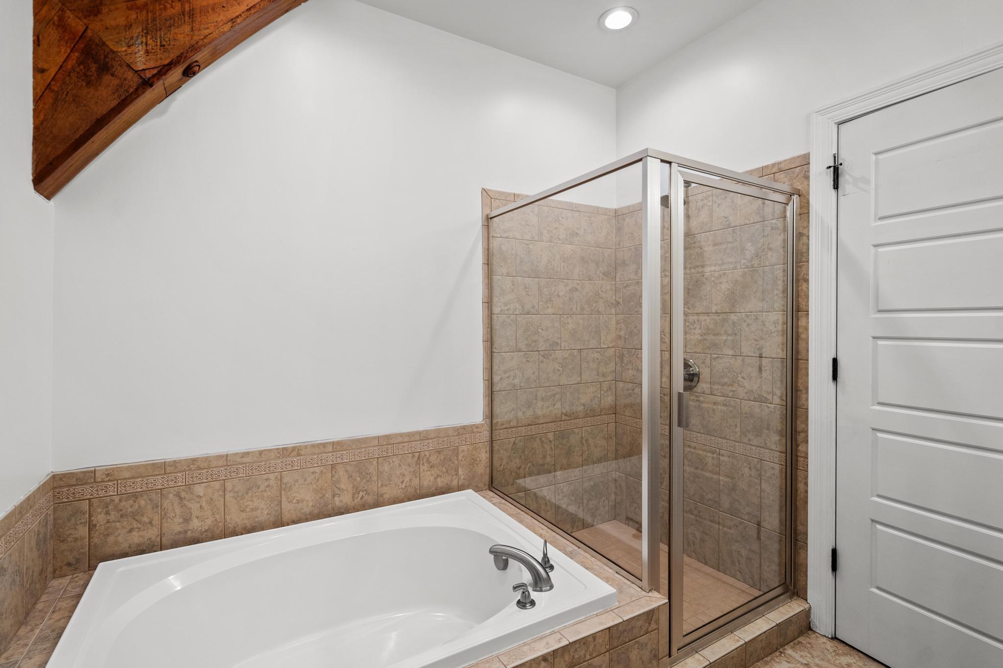 320 Poplar Street, A Property Photo 20