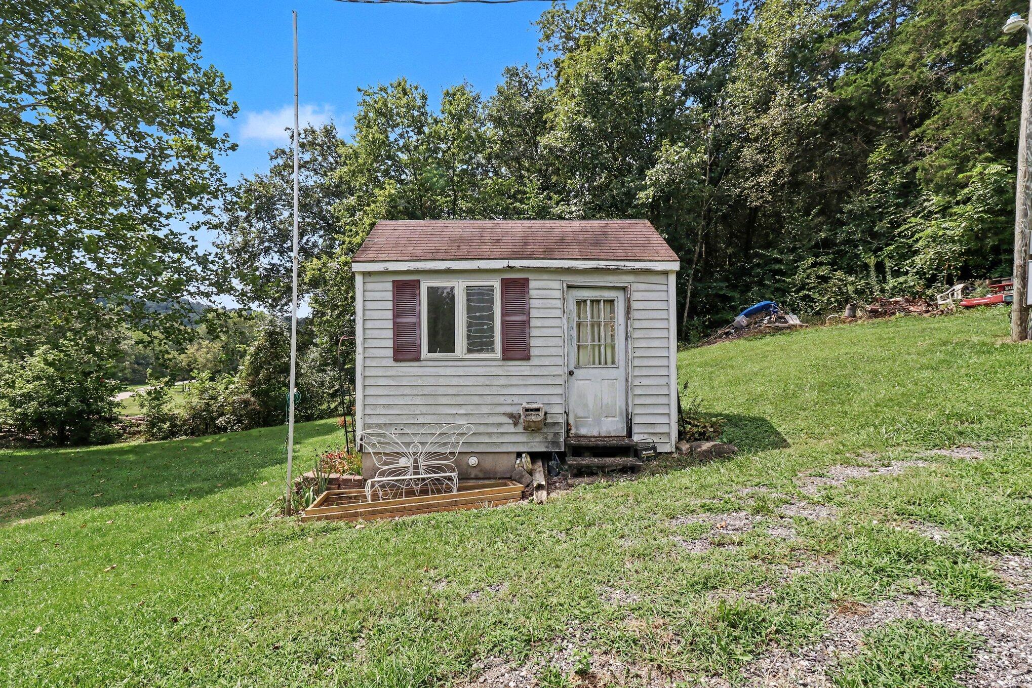 2912 Hempfling Road Property Photo 24