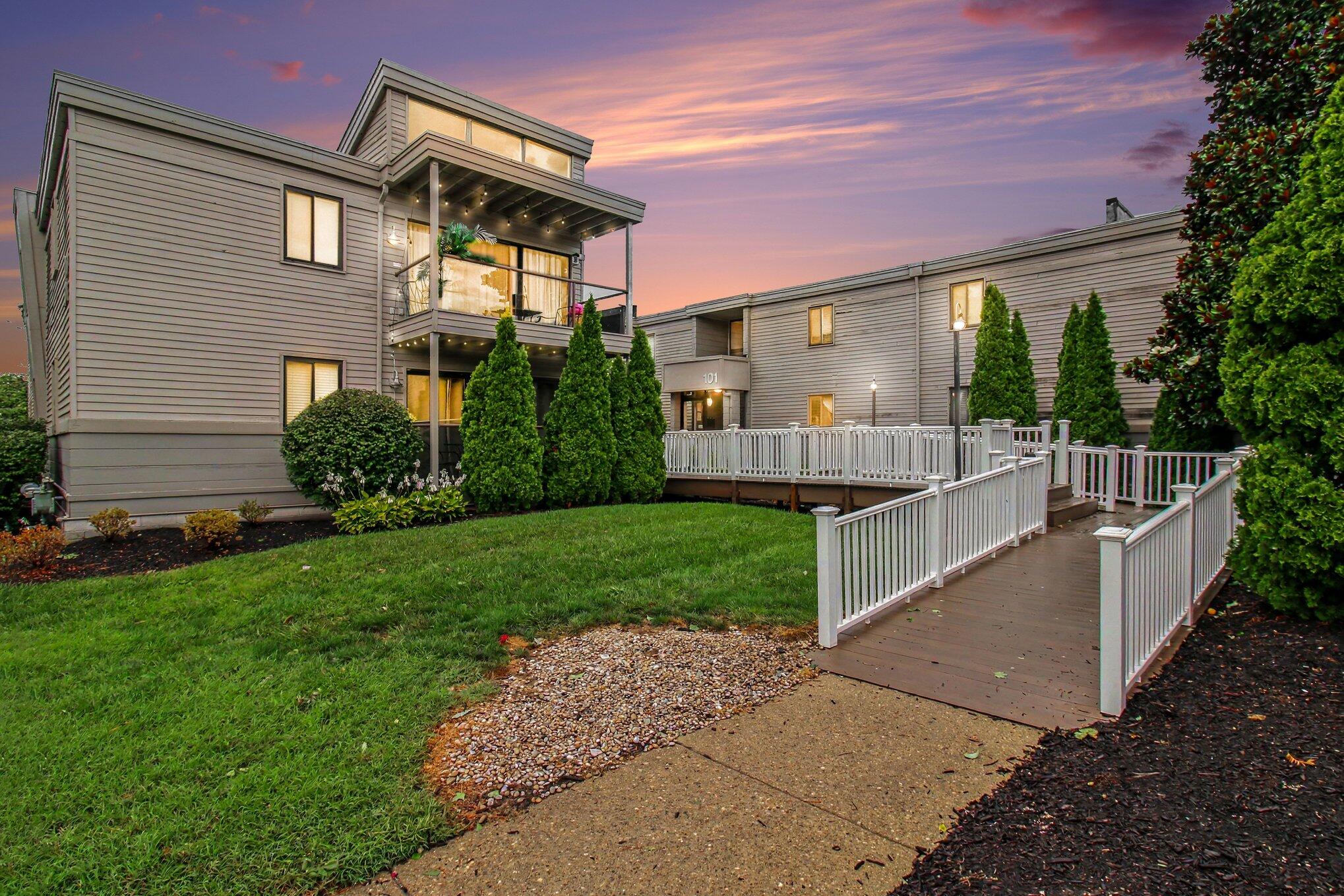 101 Winding Way, J Property Photo 1