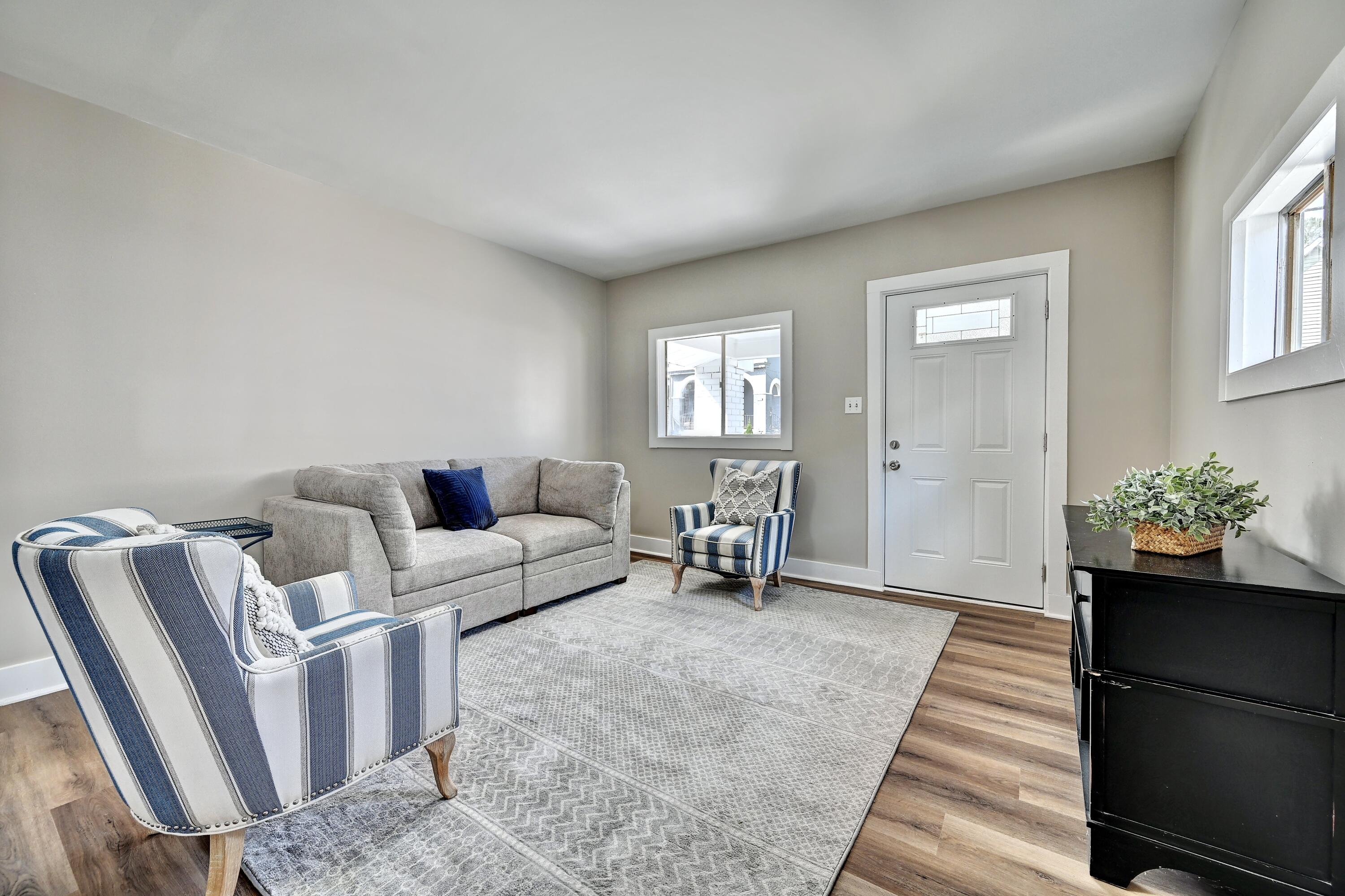 2414 Herman Street Property Photo 6