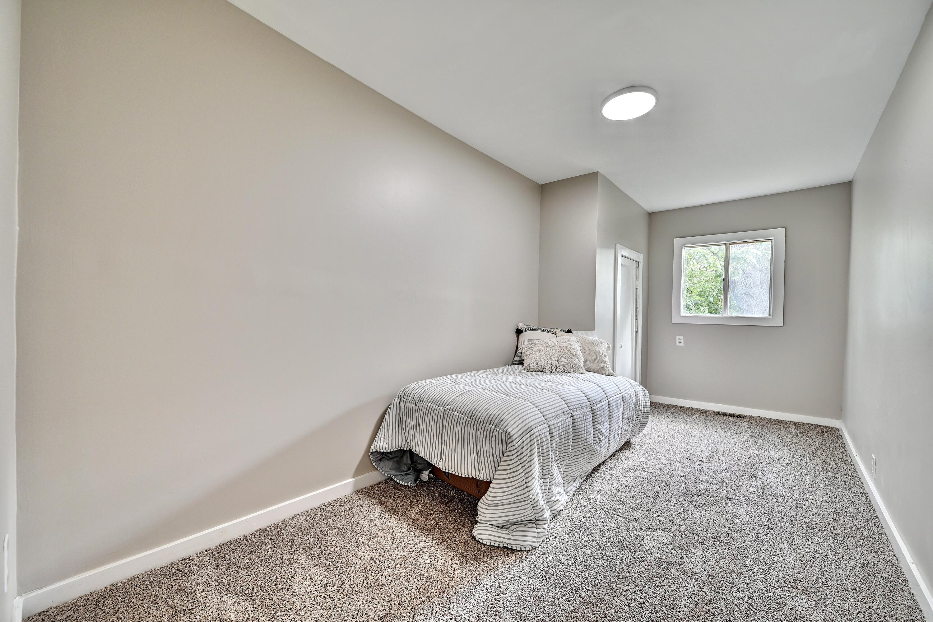 2414 Herman Street Property Photo 15