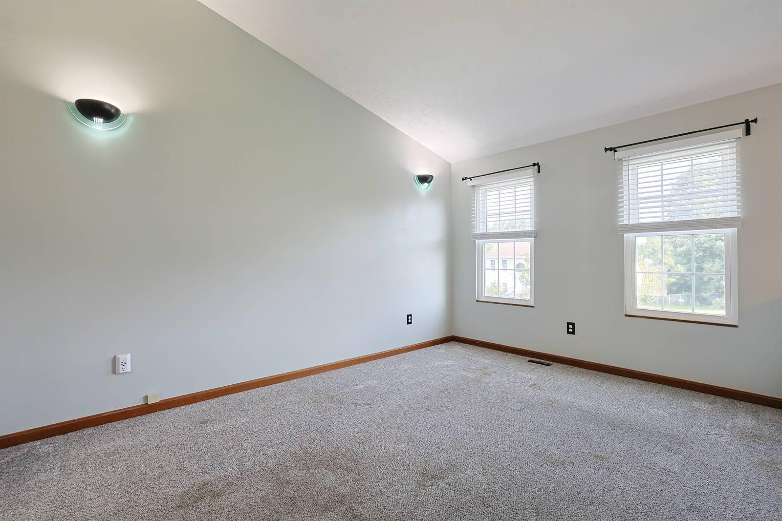 214 Springwood Drive Property Photo 8