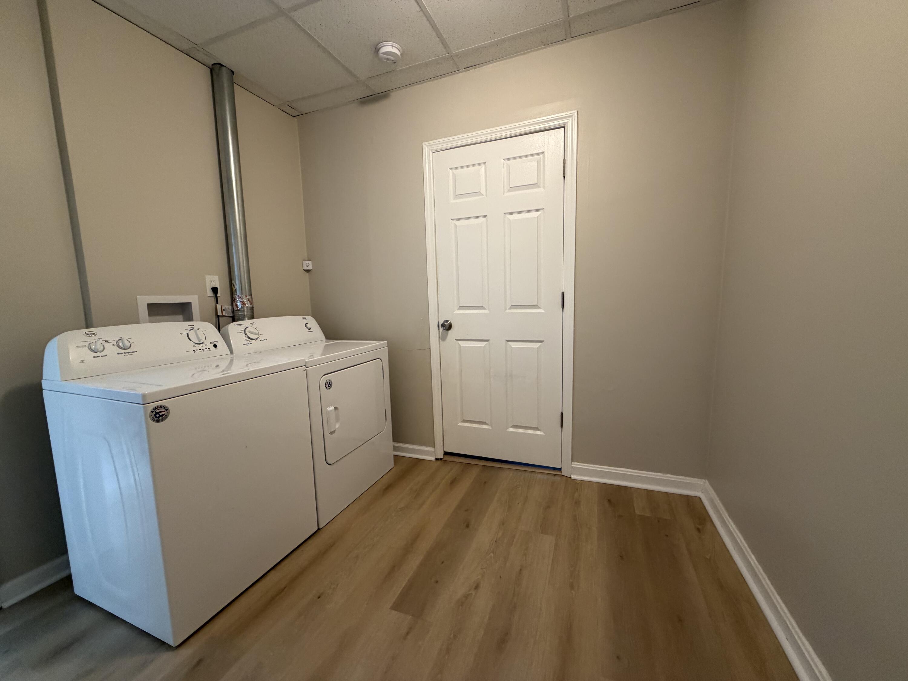 155 E 42nd Street Property Photo 12