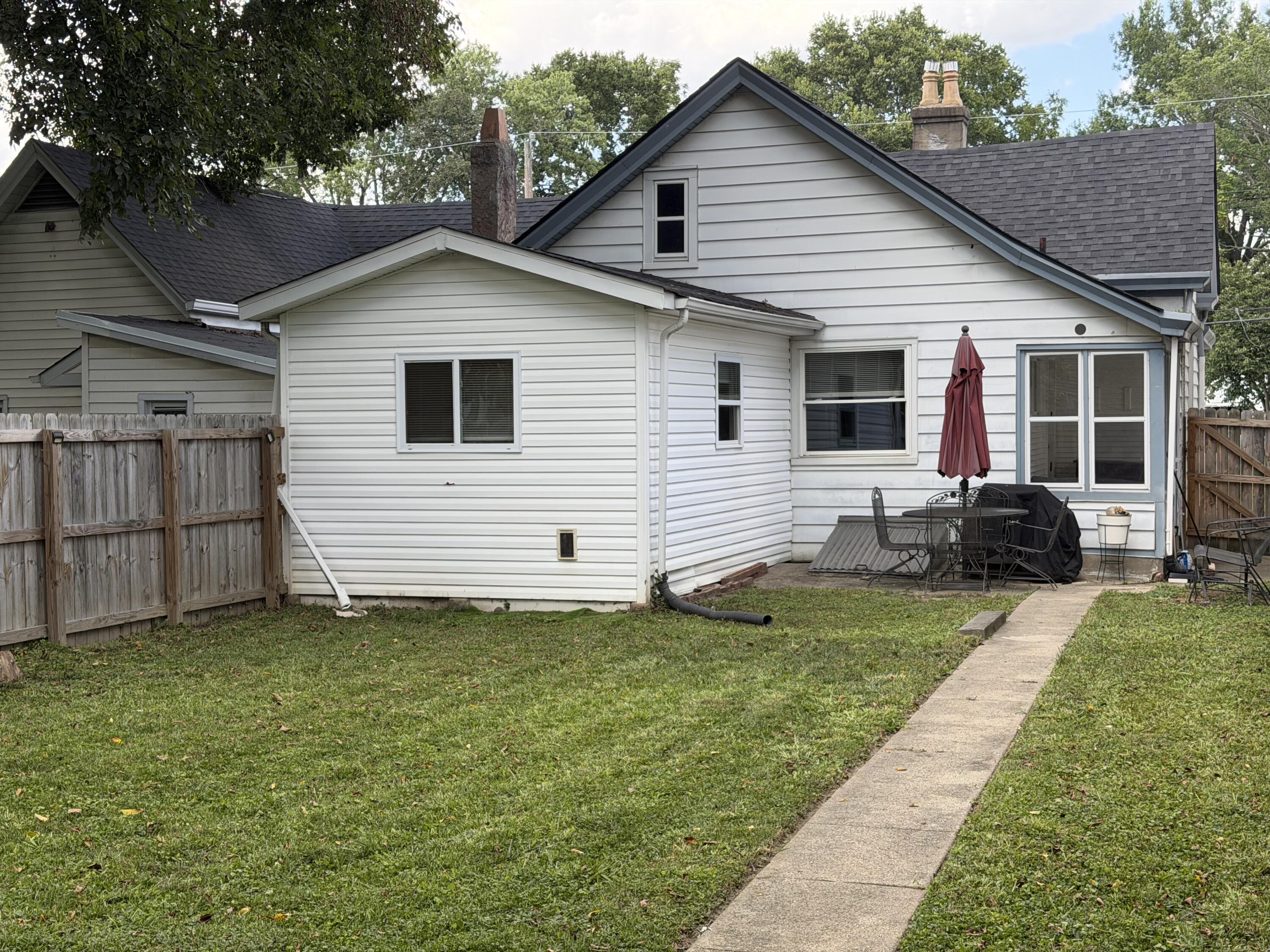 155 E 42nd Street Property Photo 21