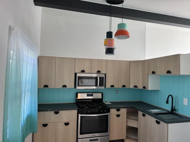 15 Juarez Circle Property Photo 2