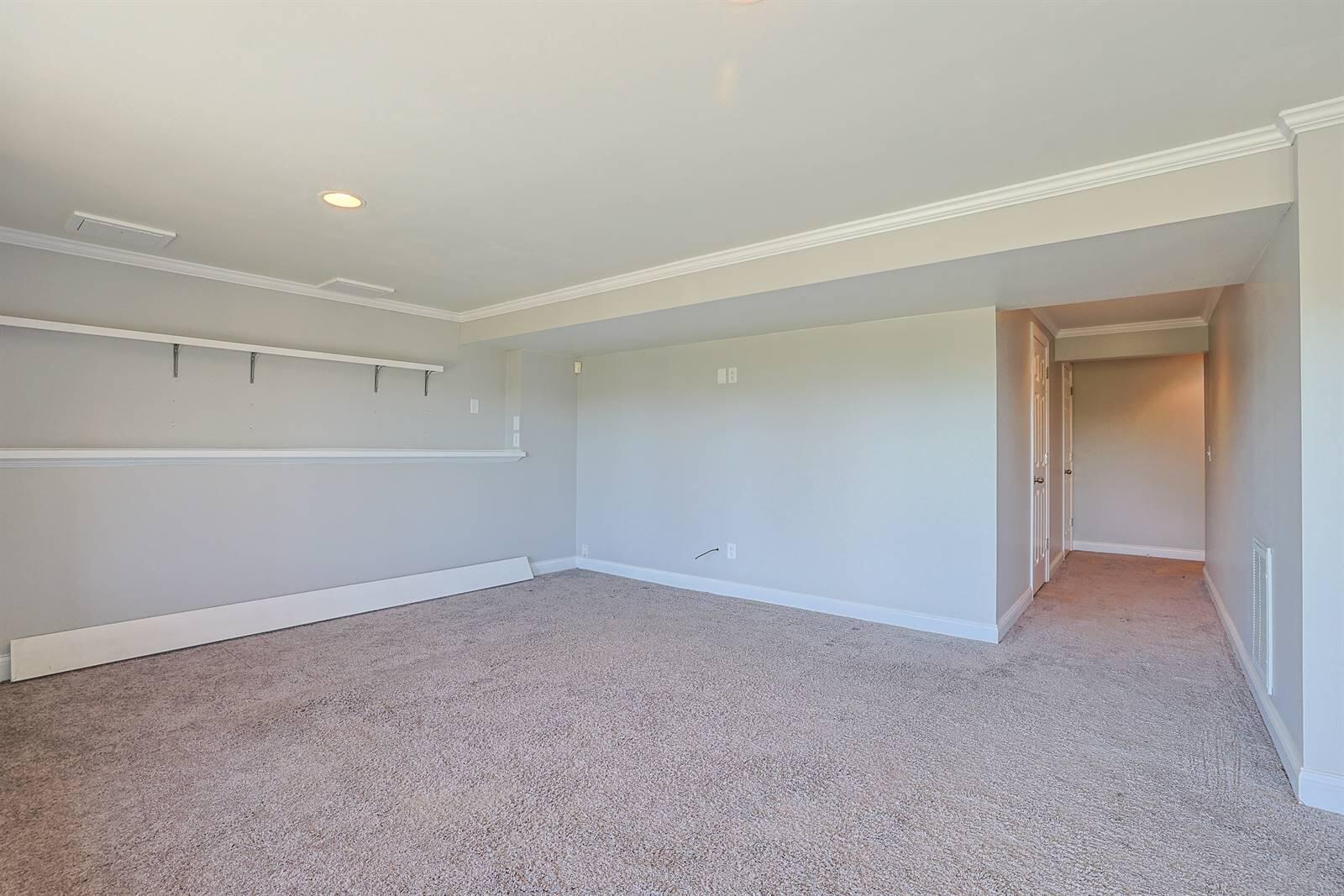 630 Pointe Benton Lane Property Photo 26