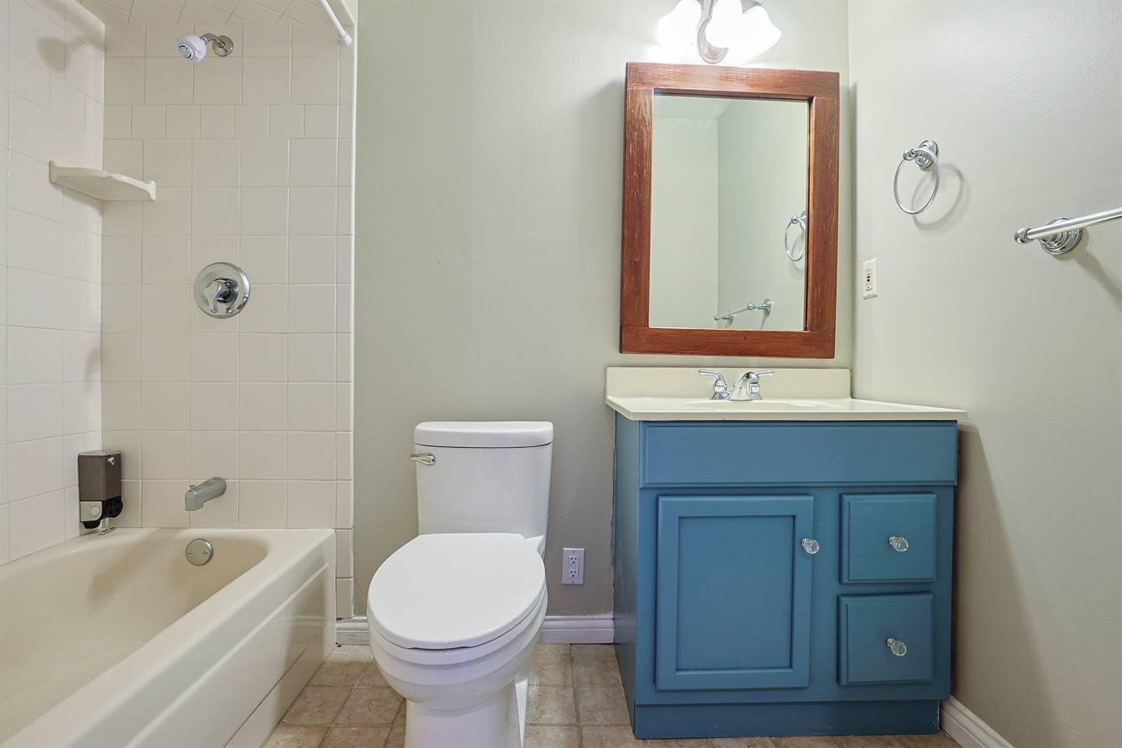 630 Pointe Benton Lane Property Photo 33