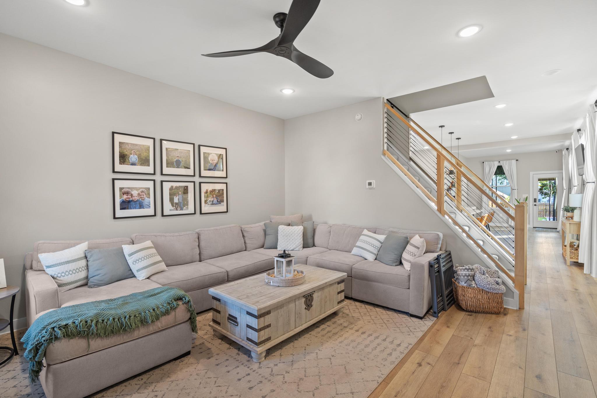 429 Clark Street Property Photo 3
