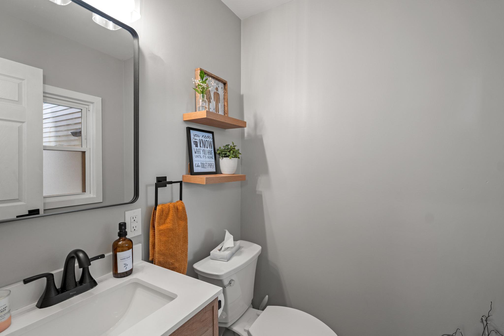 429 Clark Street Property Photo 12