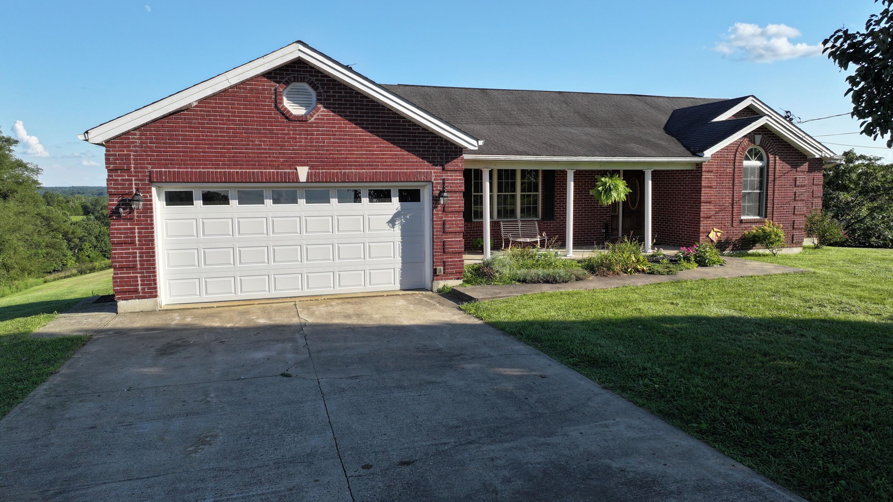 5325 E Highway 22 Property Photo 6