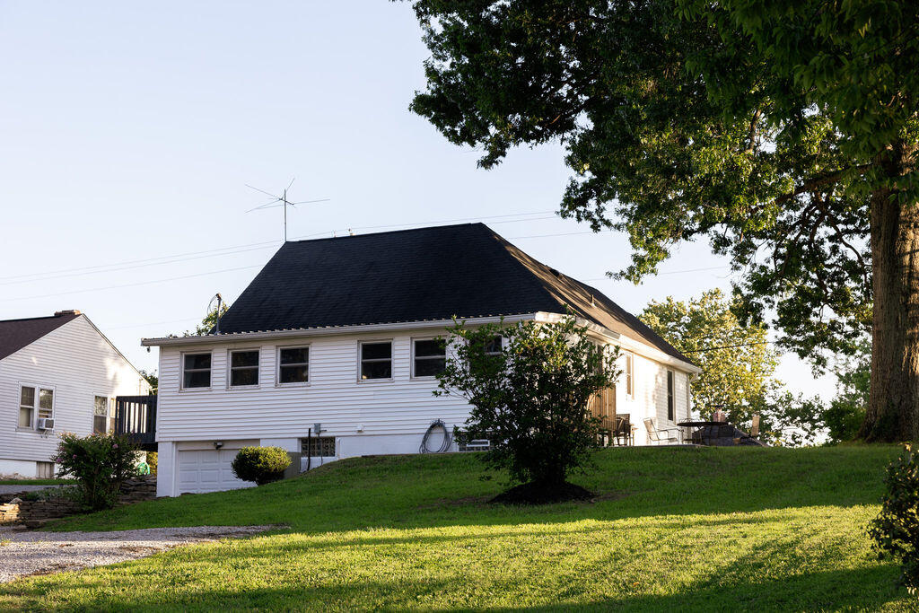 23 Charlotte Heights Property Photo 18