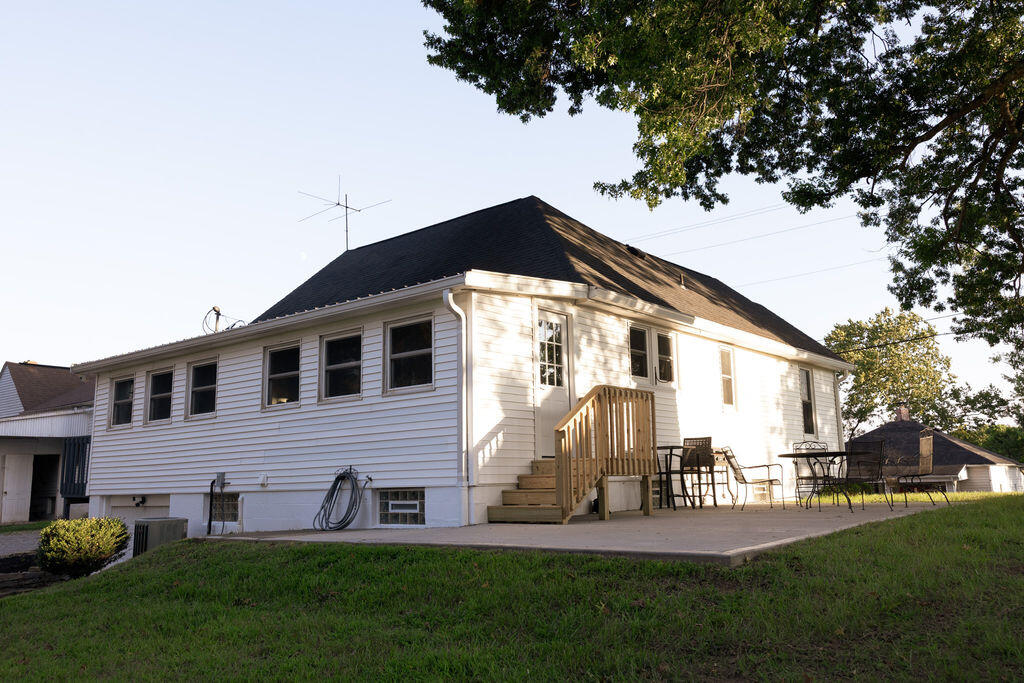 23 Charlotte Heights Property Photo 19