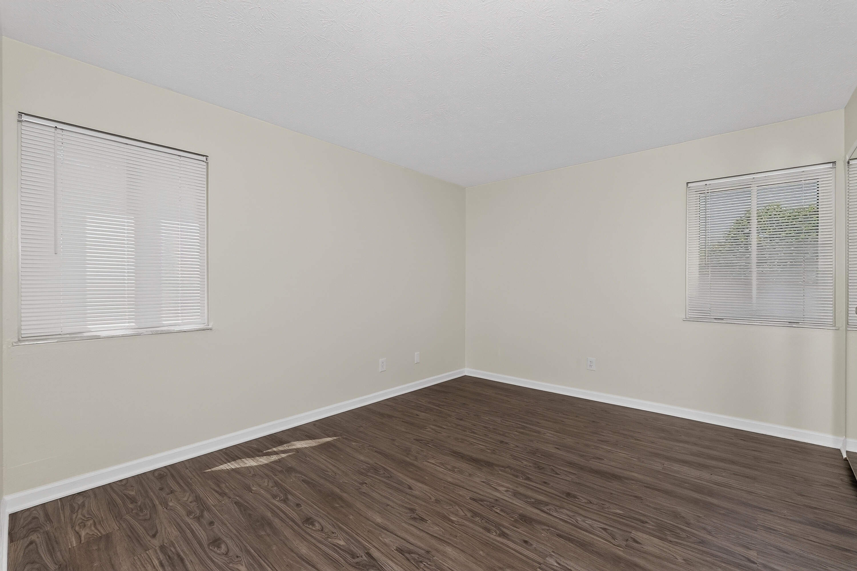 105 Winding Way, C Property Photo 13