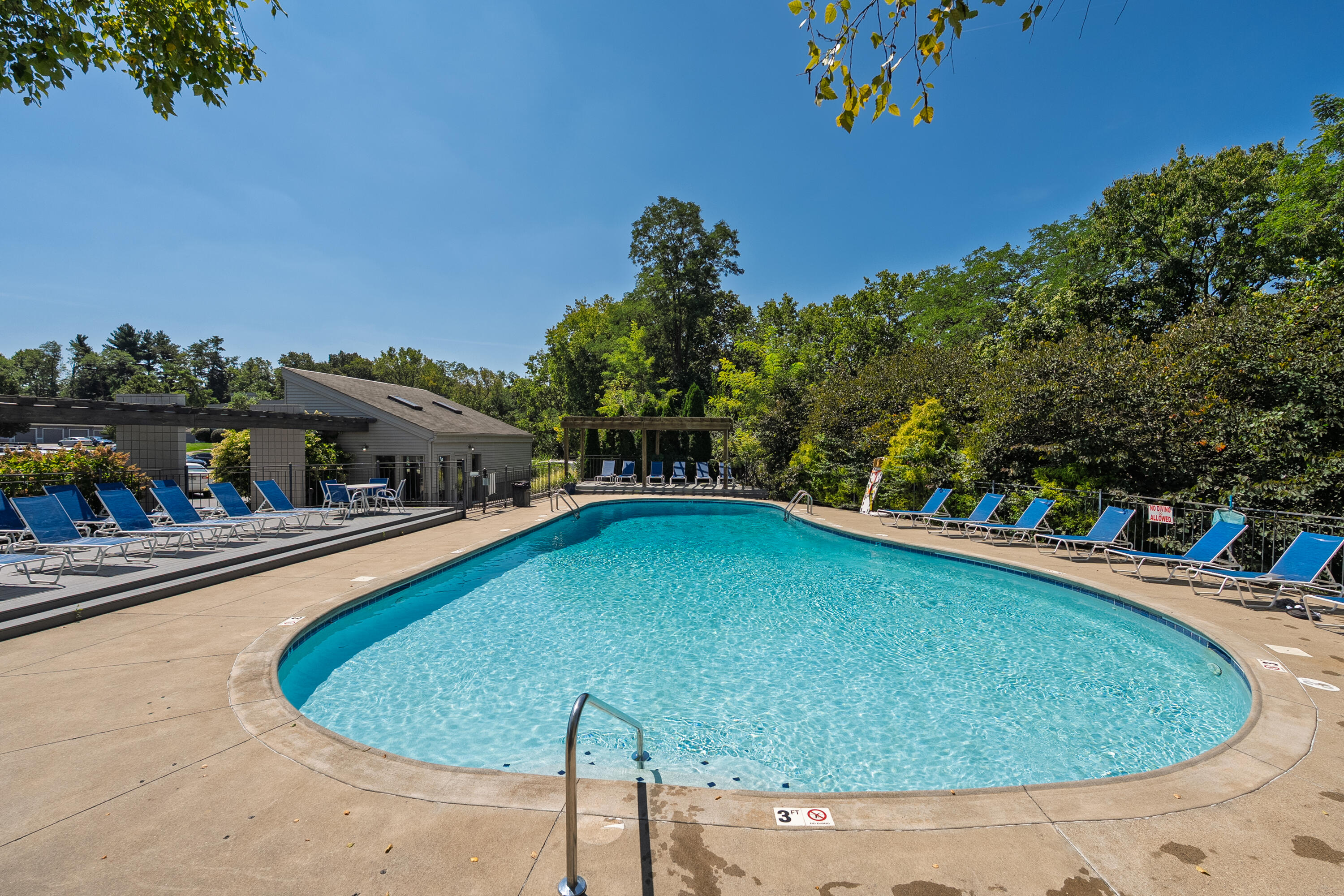 105 Winding Way, C Property Photo 17
