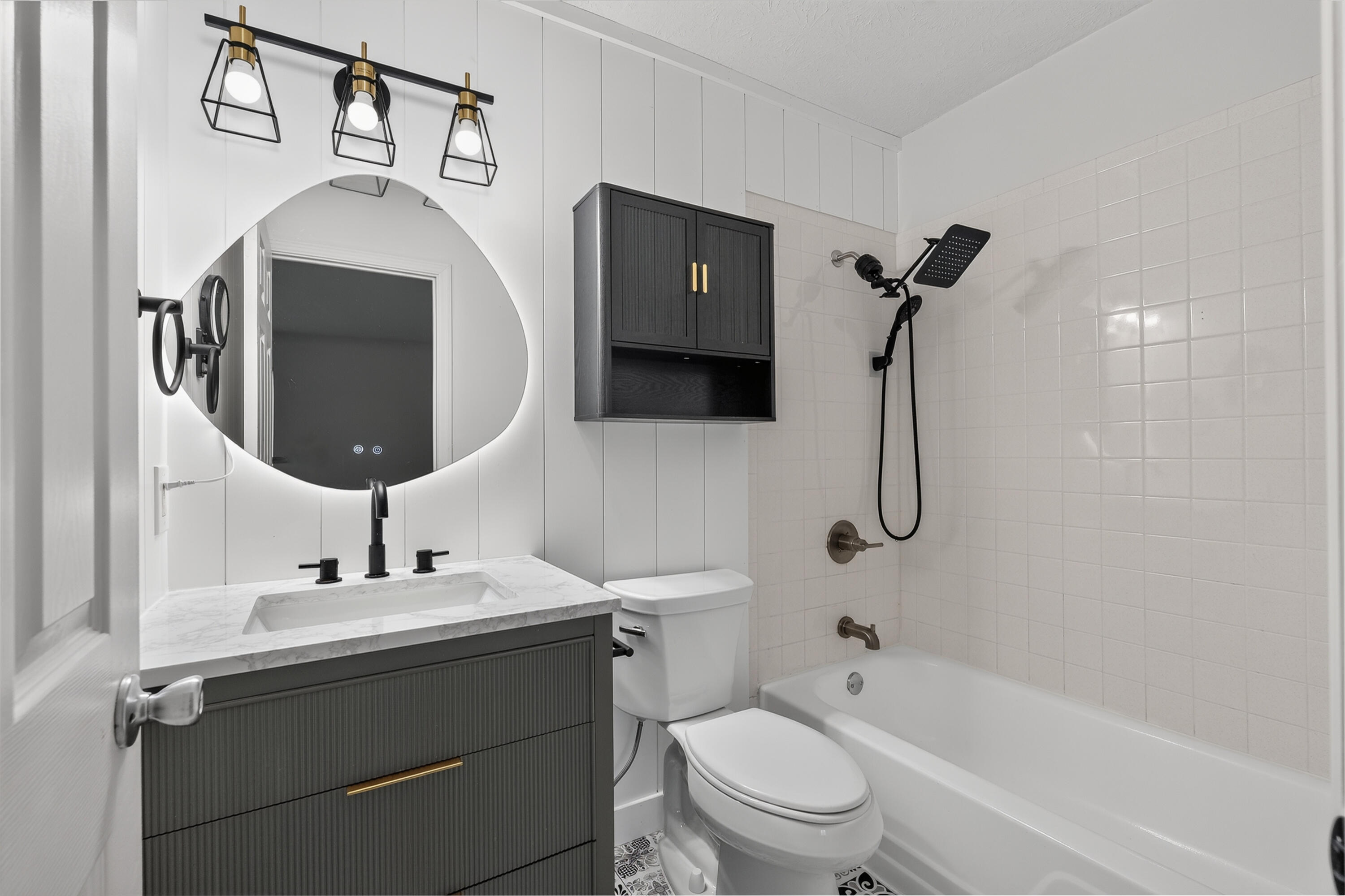 105 Winding Way, C Property Photo 21