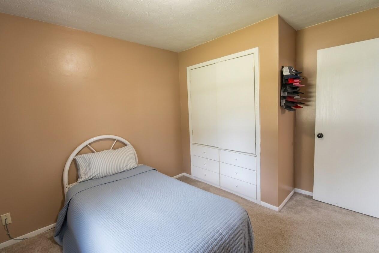 2 Terence Road Property Photo 16
