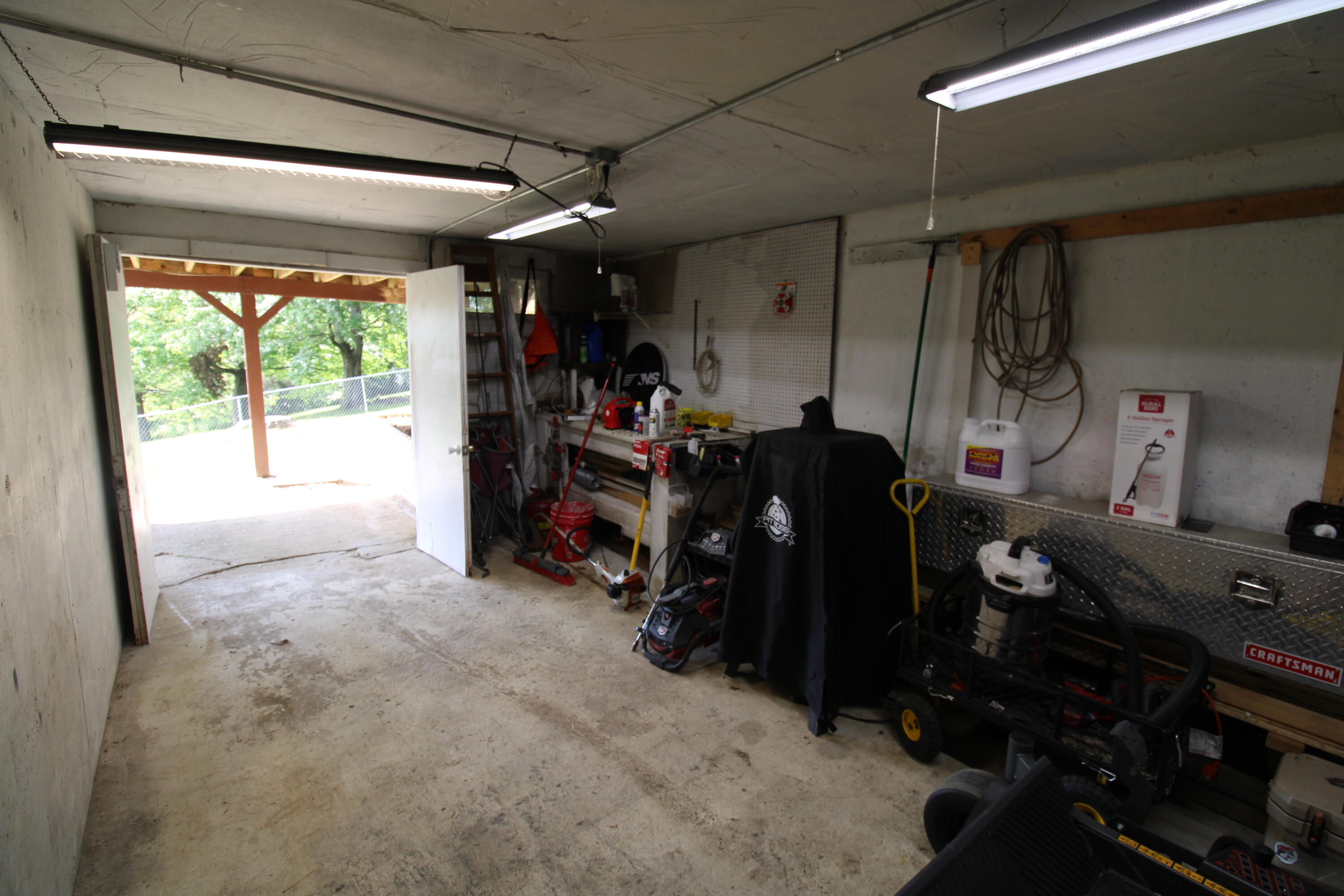 2 Terence Road Property Photo 36