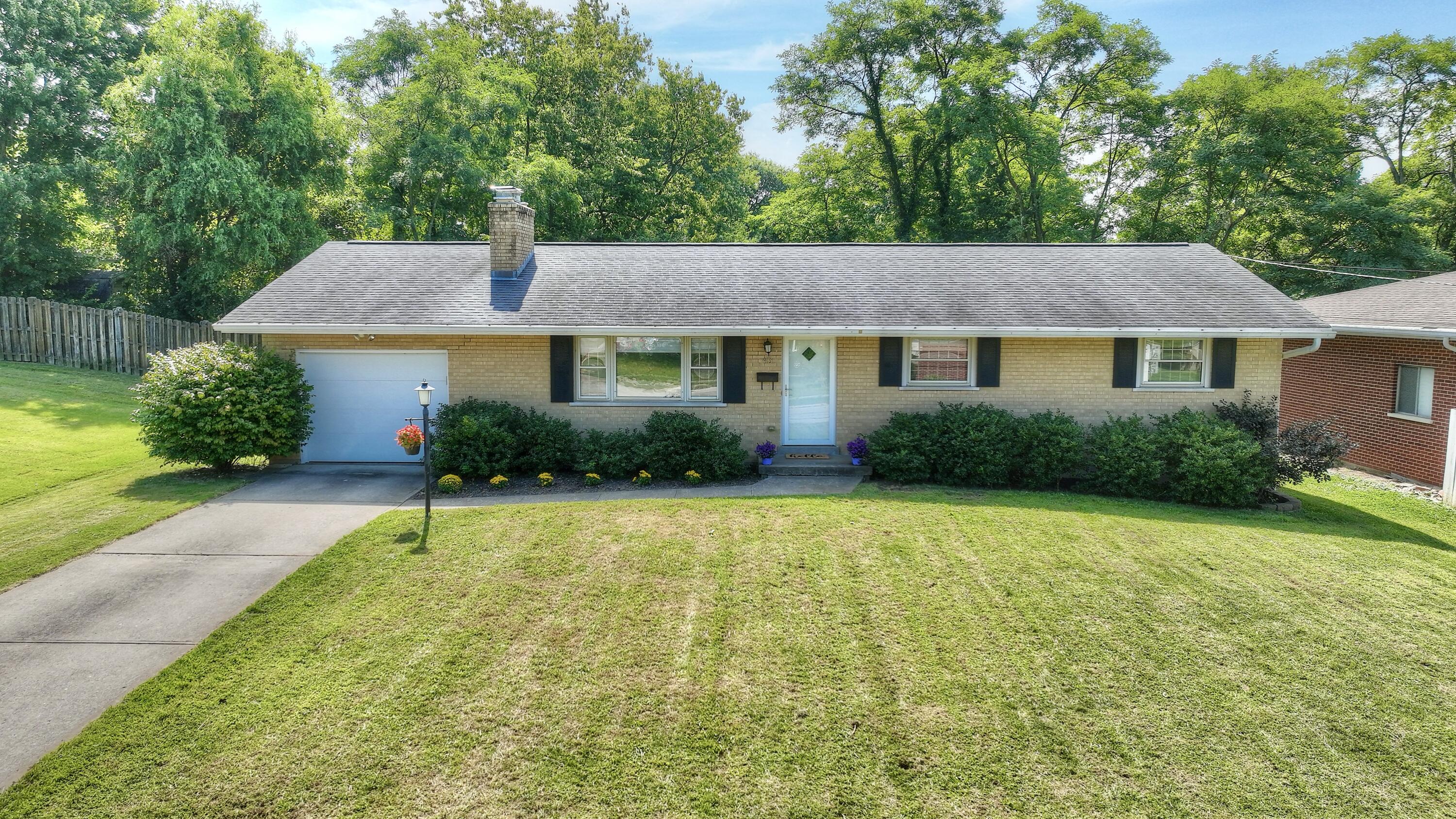 43 Rajean Drive Property Photo 1