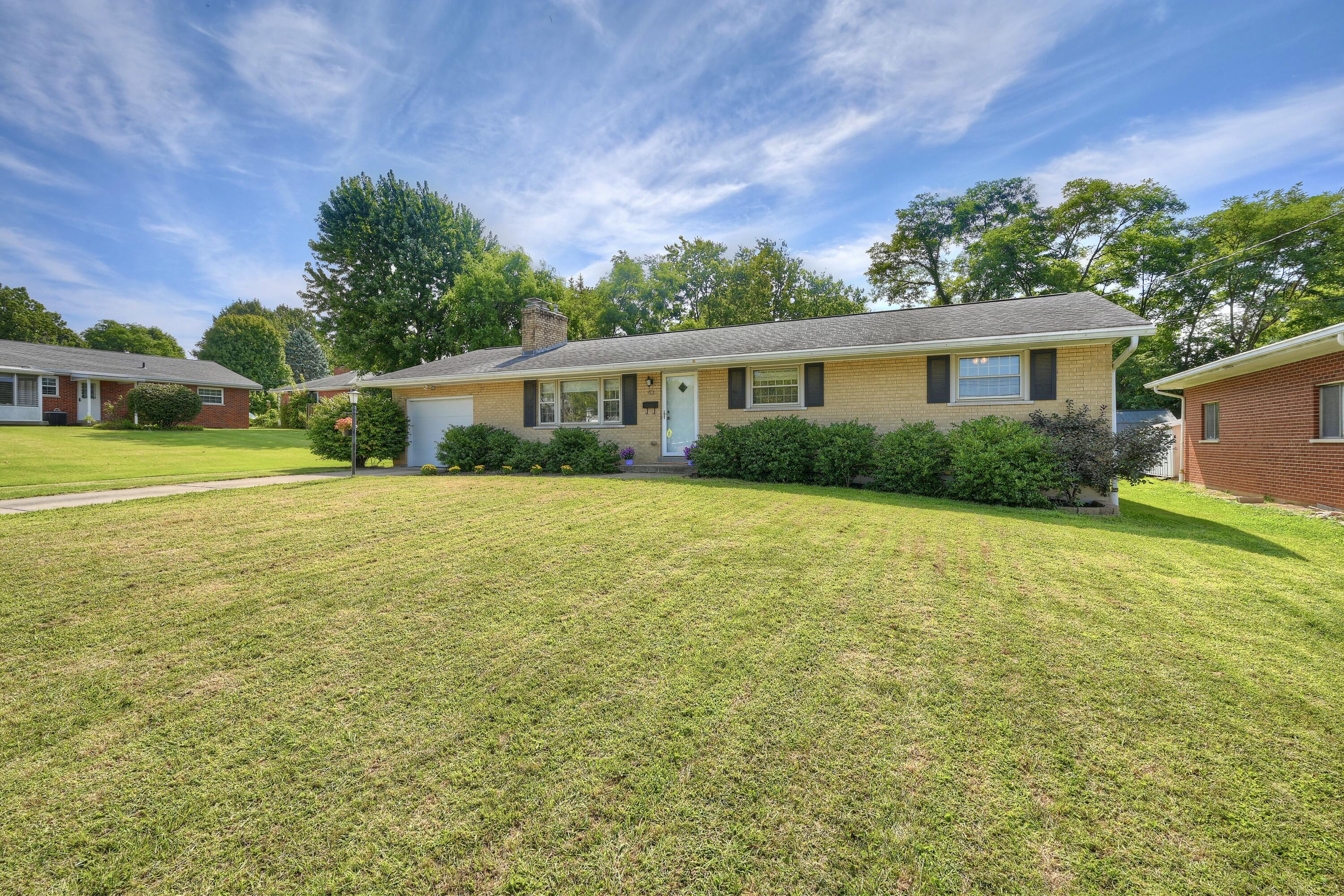 43 Rajean Drive Property Photo 2