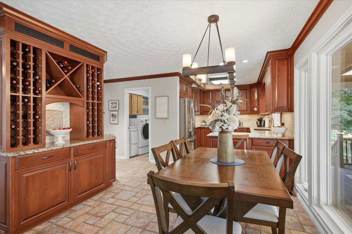 3471 Heathermoor Boulevard Property Photo 9