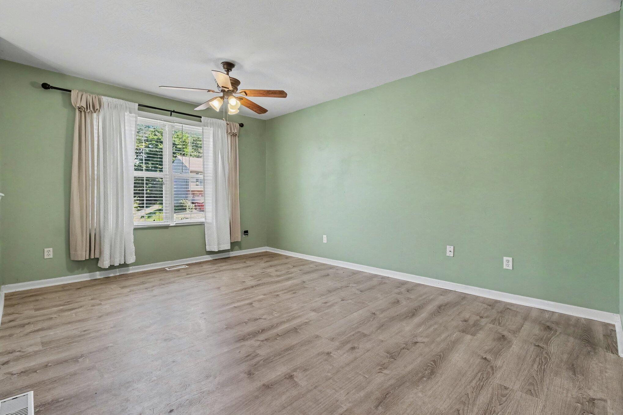 2067 Gribble Drive Property Photo 3