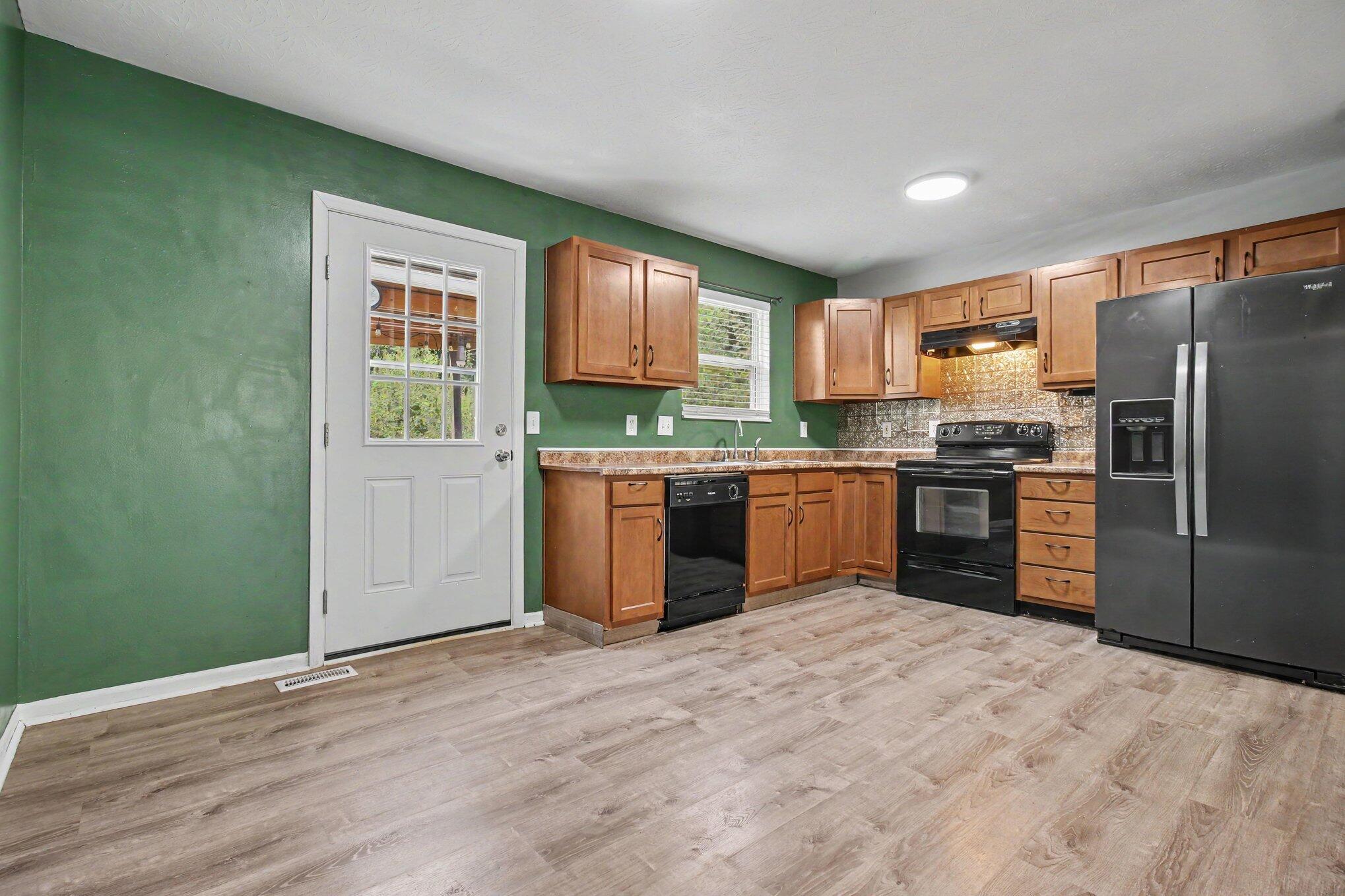 2067 Gribble Drive Property Photo 6