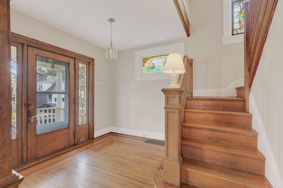 3521 Myrtle Avenue Property Photo 3