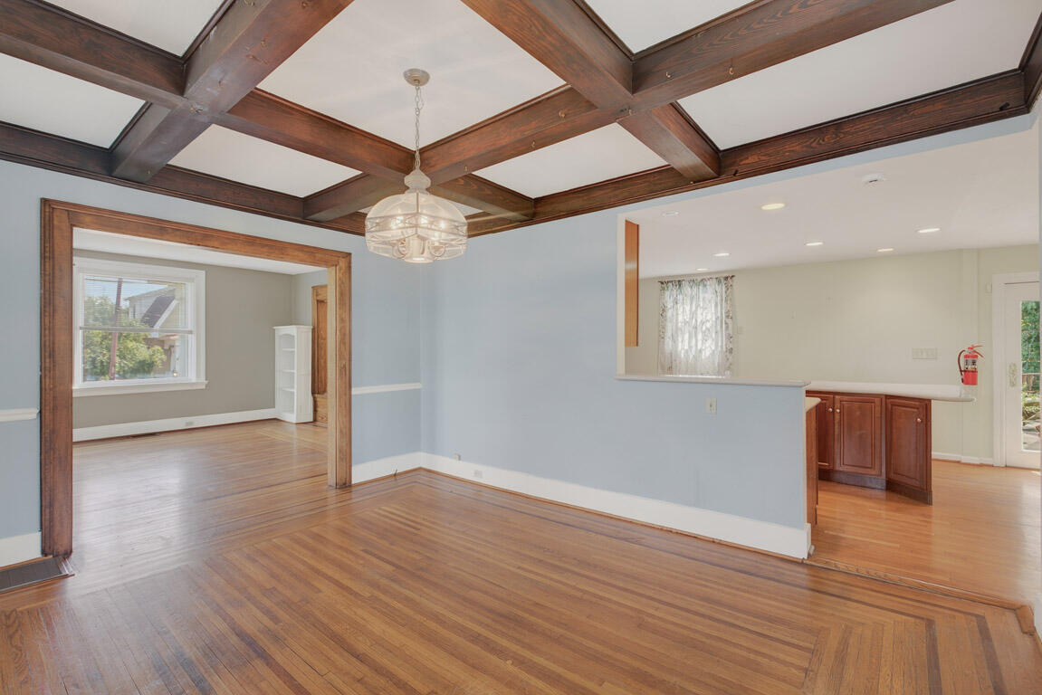 3521 Myrtle Avenue Property Photo 8