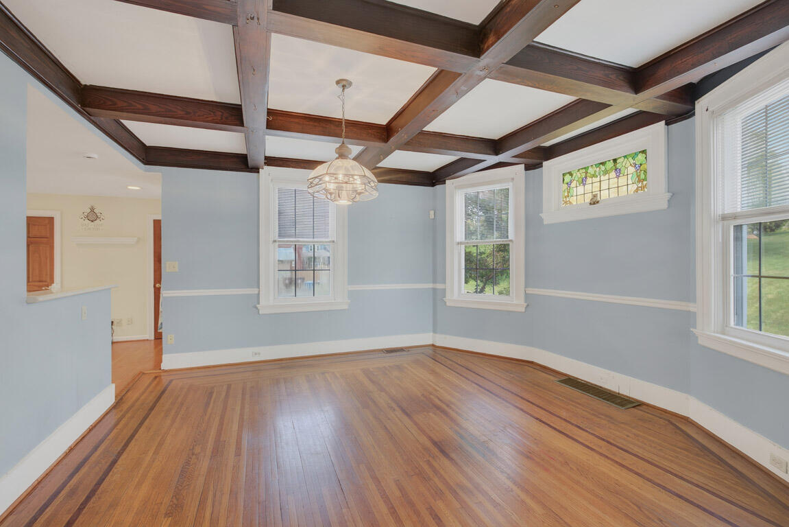 3521 Myrtle Avenue Property Photo 10