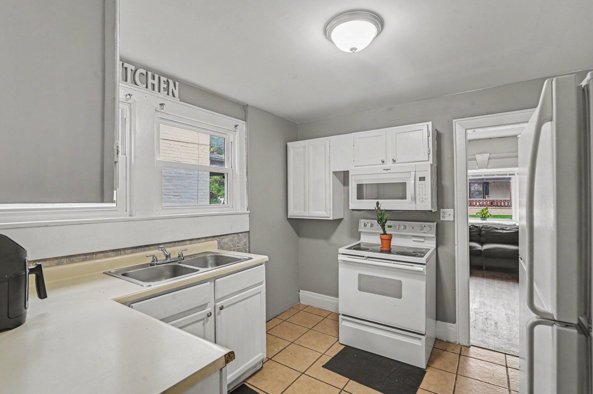 3515 Carlisle Avenue Property Photo 4
