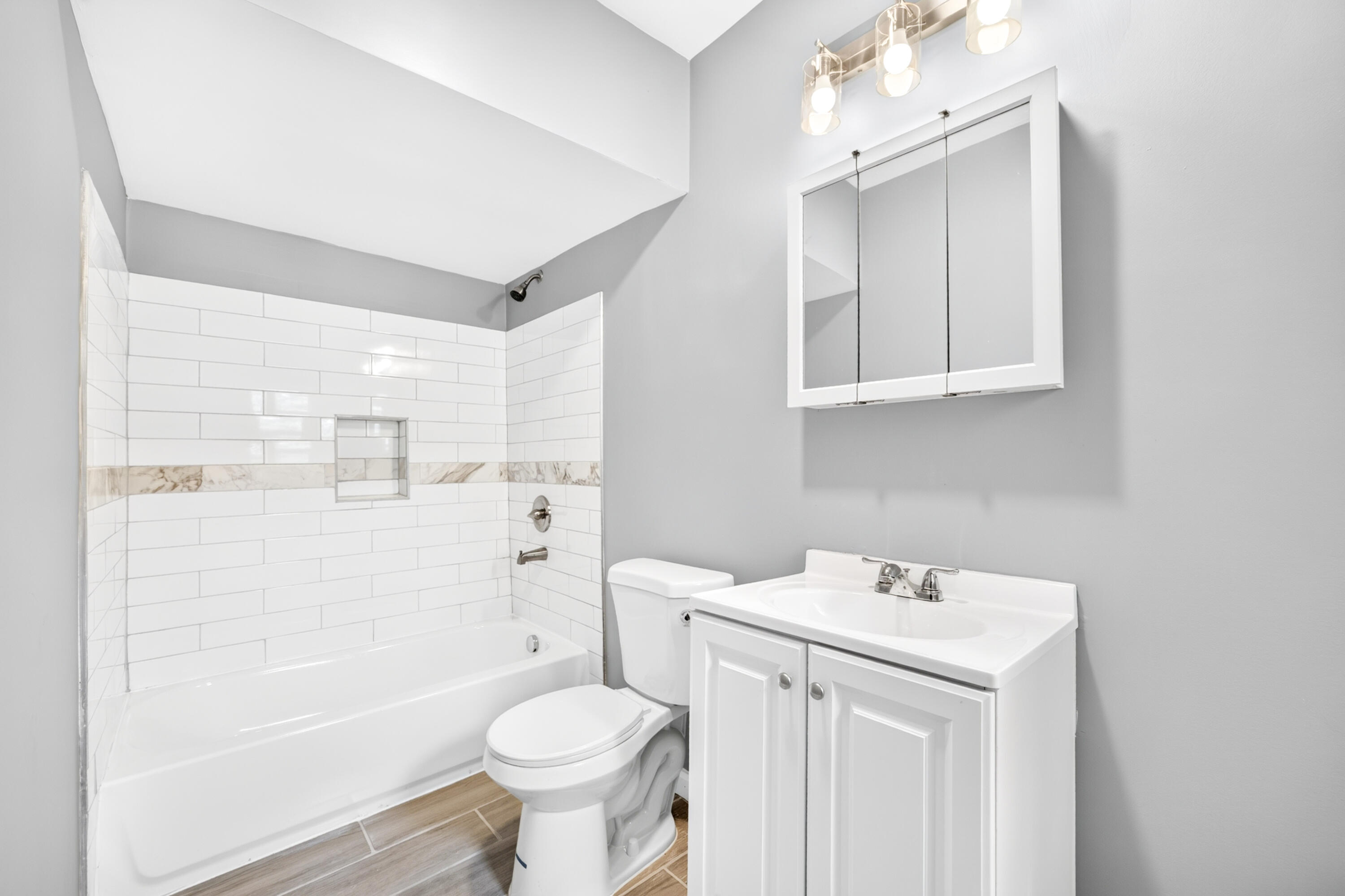 1207 John Street Property Photo 20