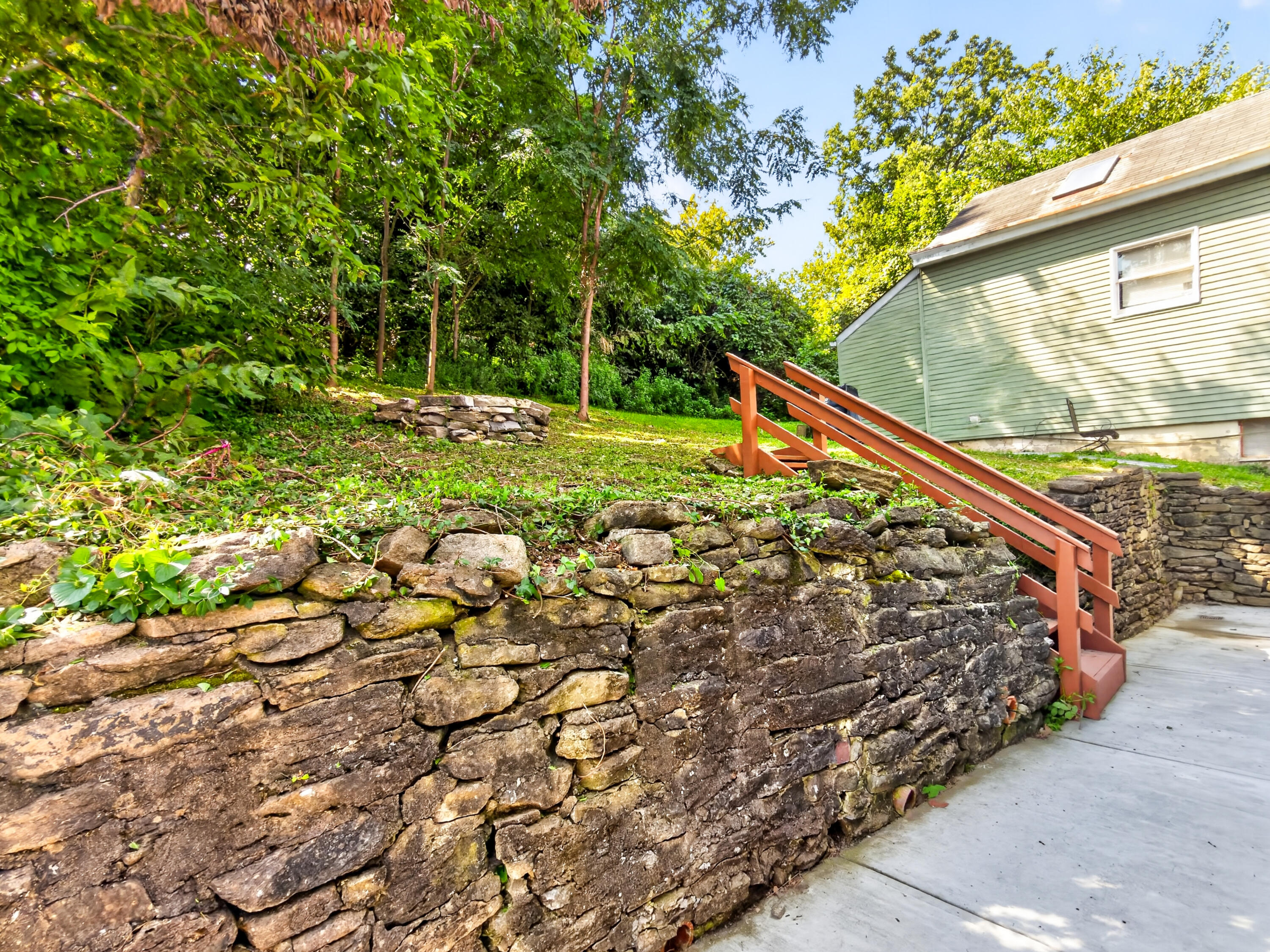 1207 John Street Property Photo 27