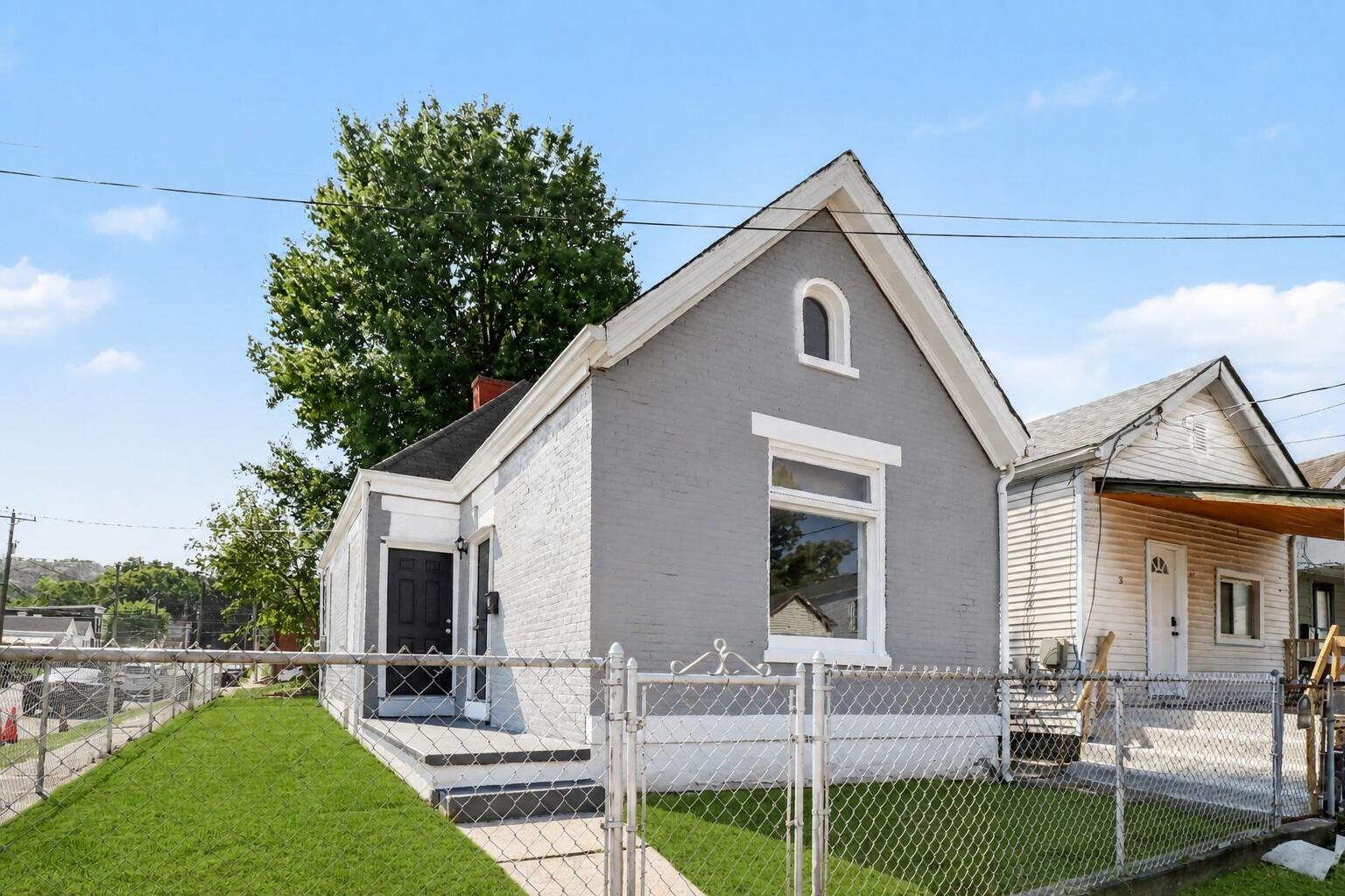1 Pike Street Property Photo 1