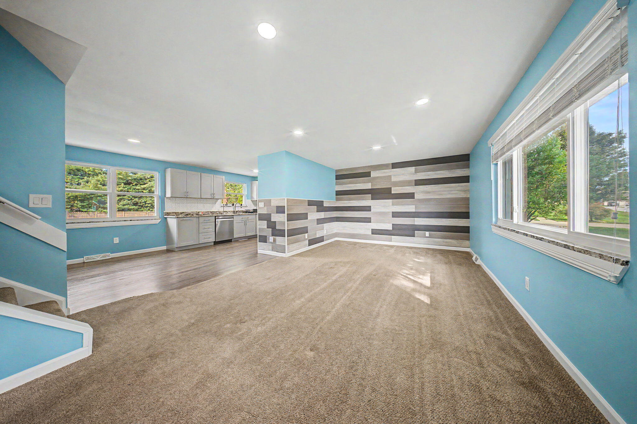 138 W Dilcrest Circle Property Photo 24