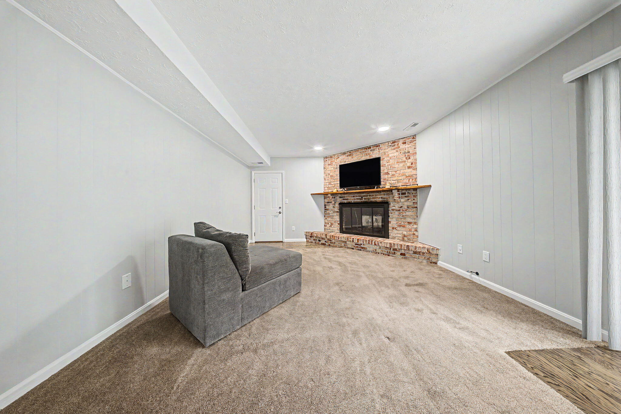 138 W Dilcrest Circle Property Photo 27