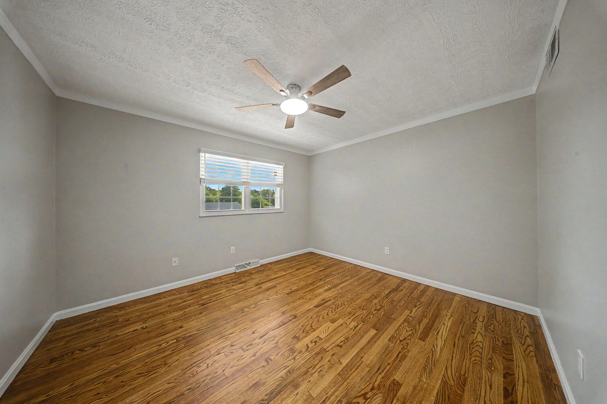 138 W Dilcrest Circle Property Photo 38