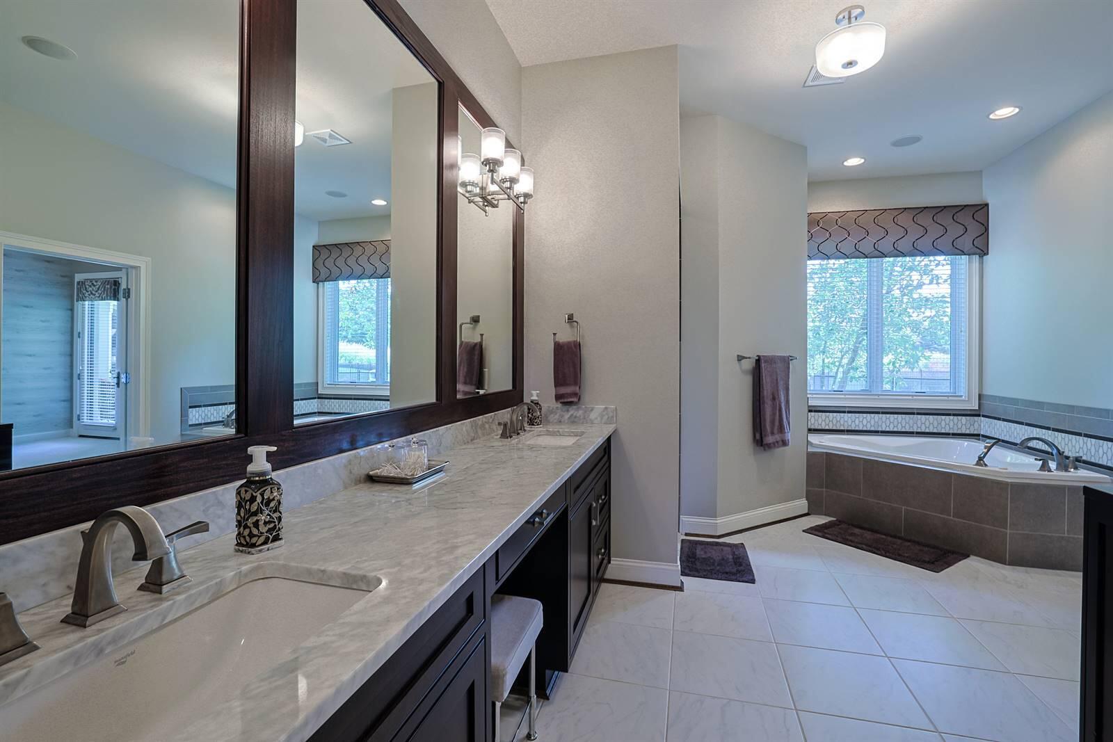 10725 Meadow Stable Lane Property Photo 23