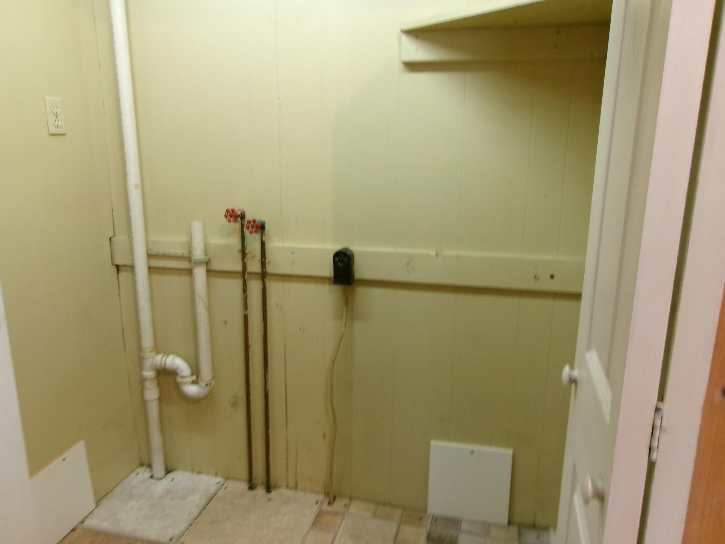 15 W 10th Street Property Photo 11