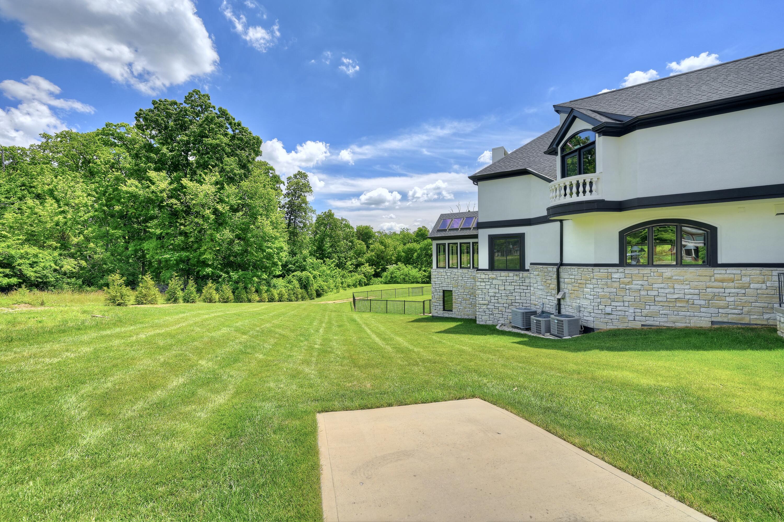 10826 Omaha Trace Property Photo 5