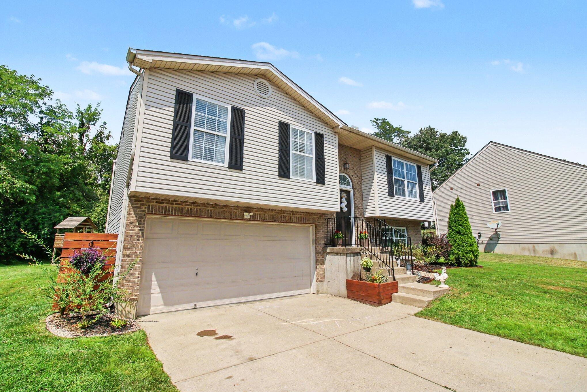 3392 Senate Place Property Photo 4