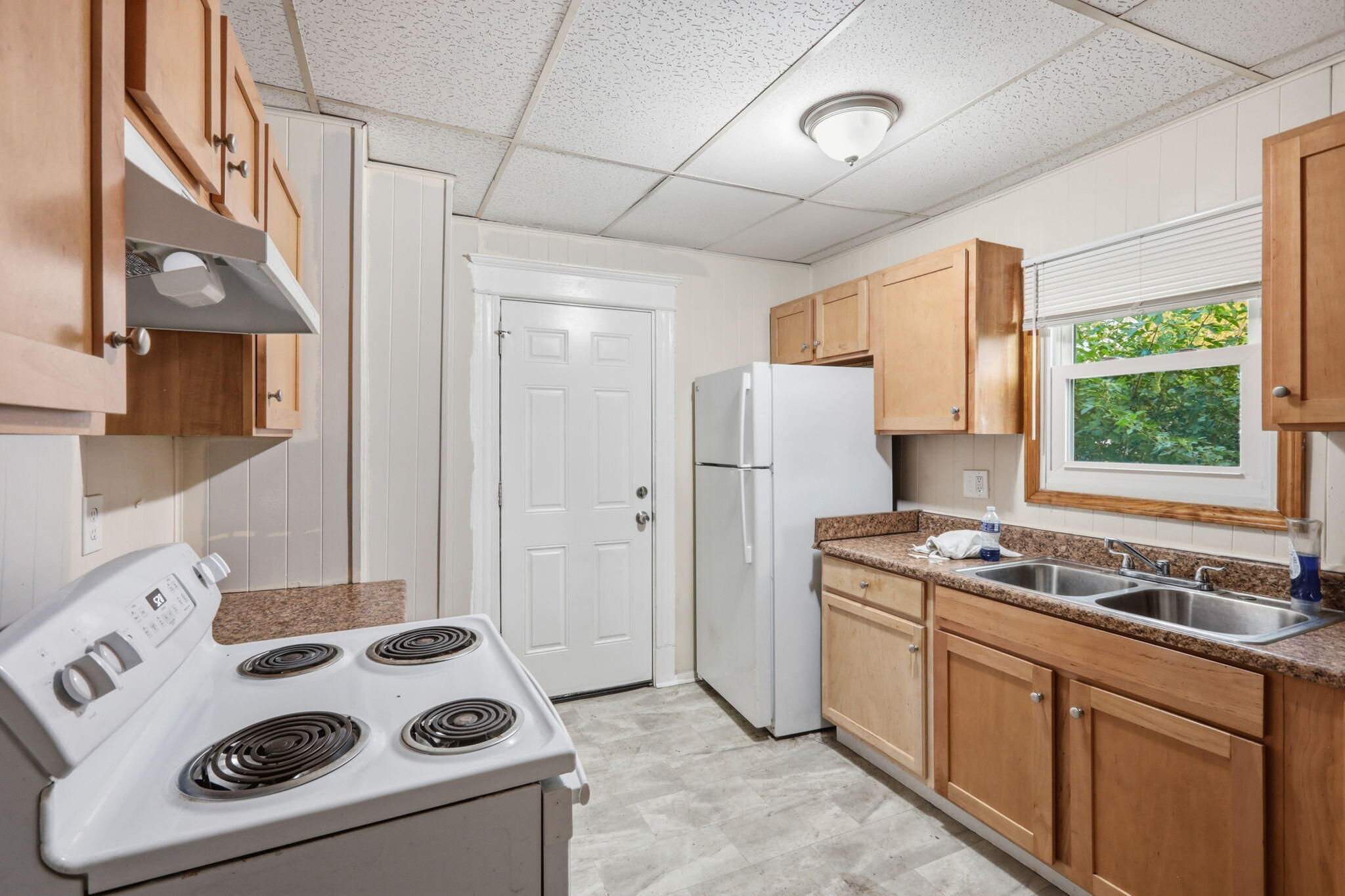 3912 Huntington Avenue Property Photo 9
