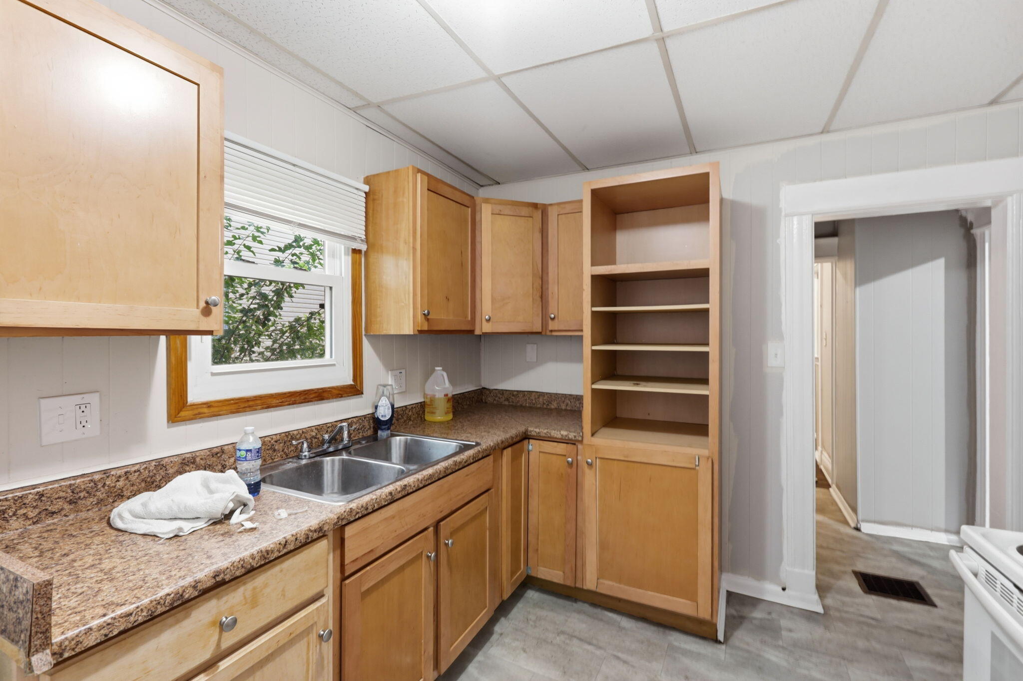 3912 Huntington Avenue Property Photo 10