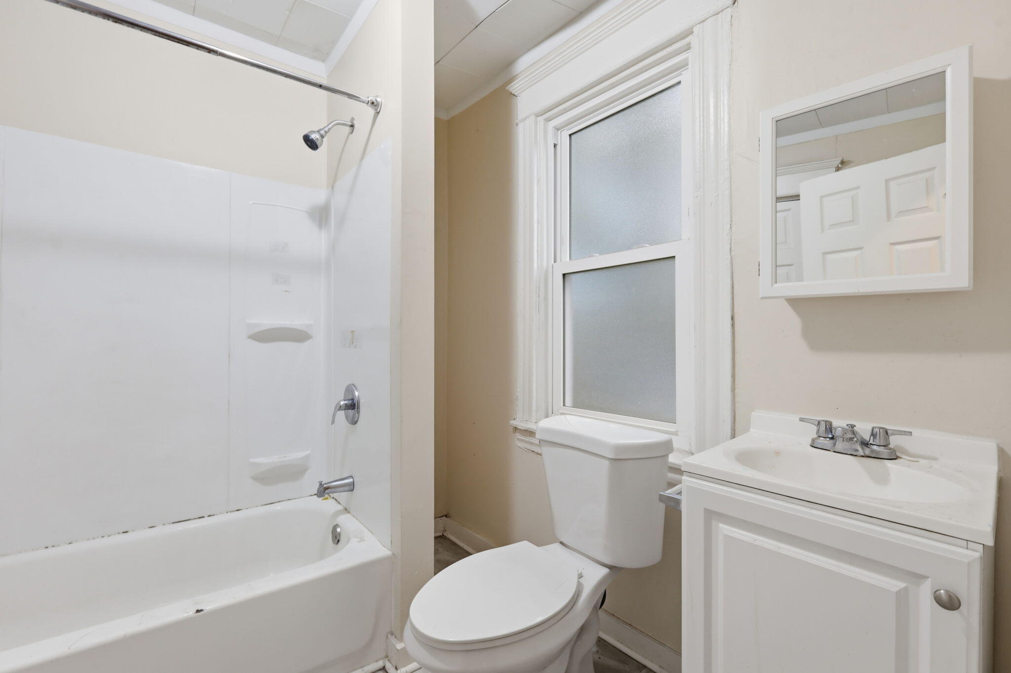 3912 Huntington Avenue Property Photo 16