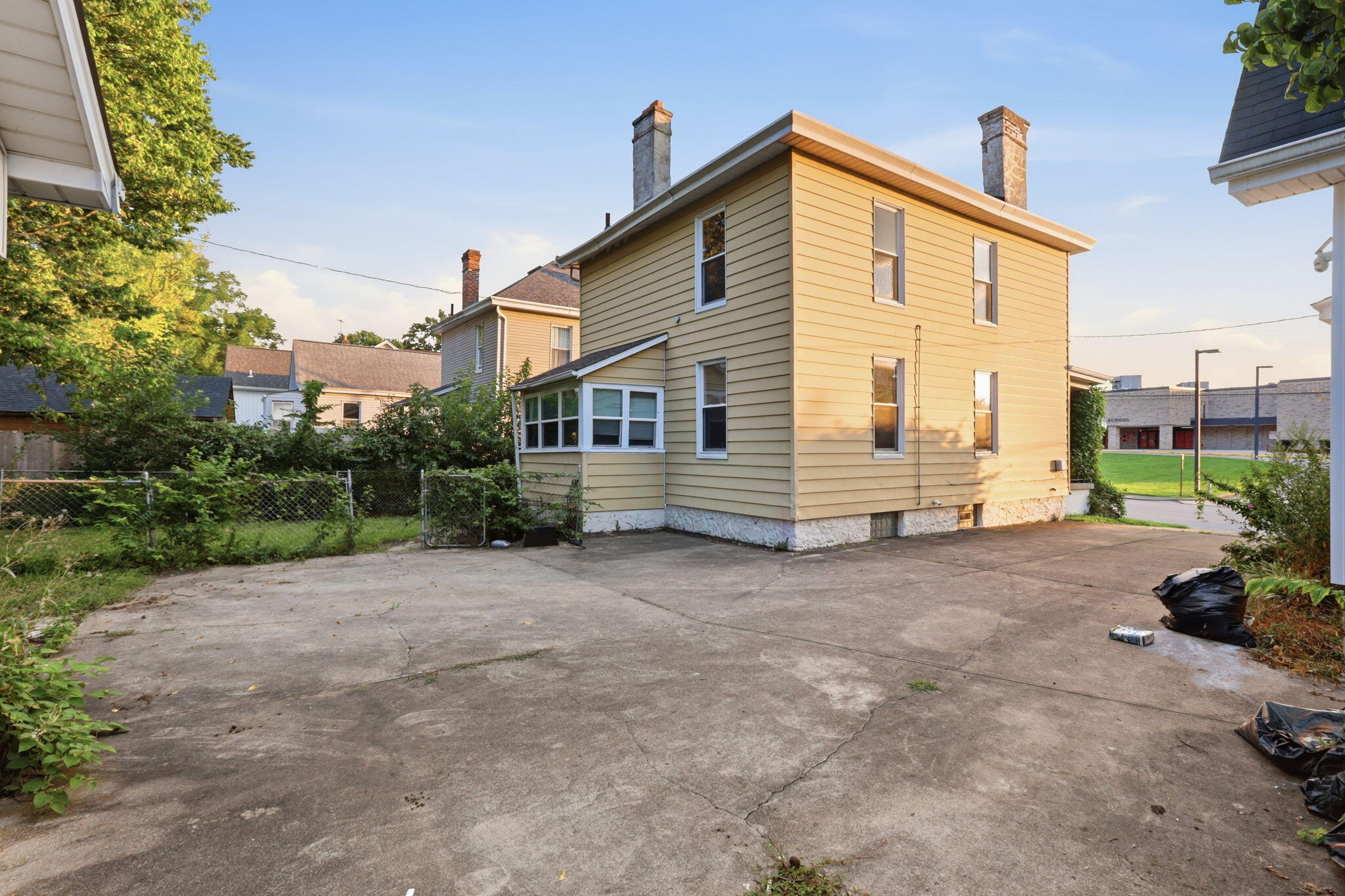 3912 Huntington Avenue Property Photo 19