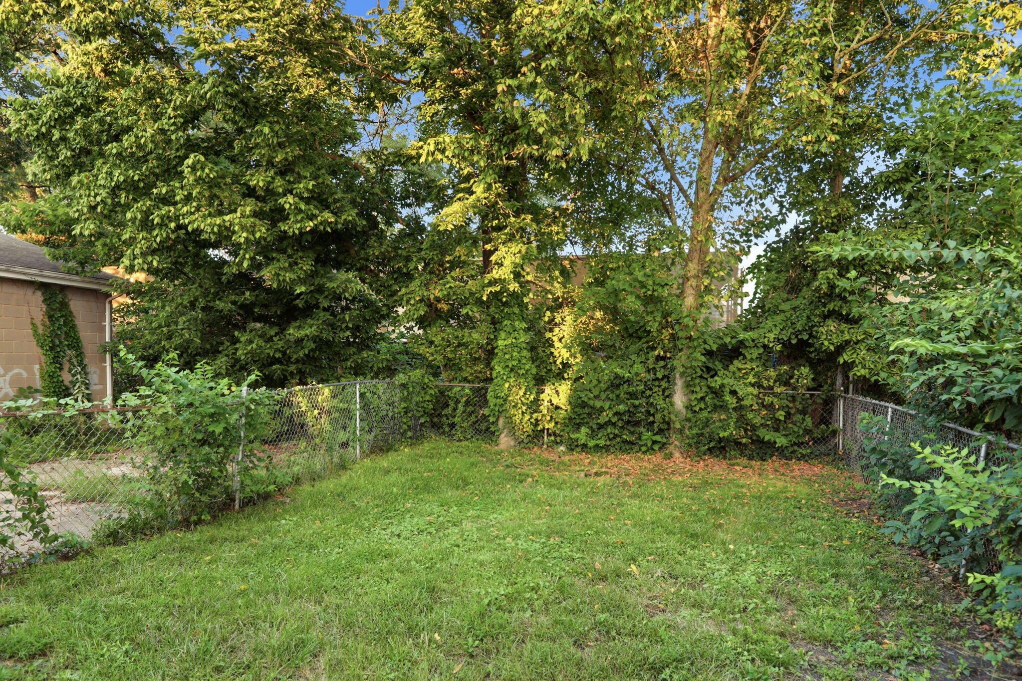 3912 Huntington Avenue Property Photo 20