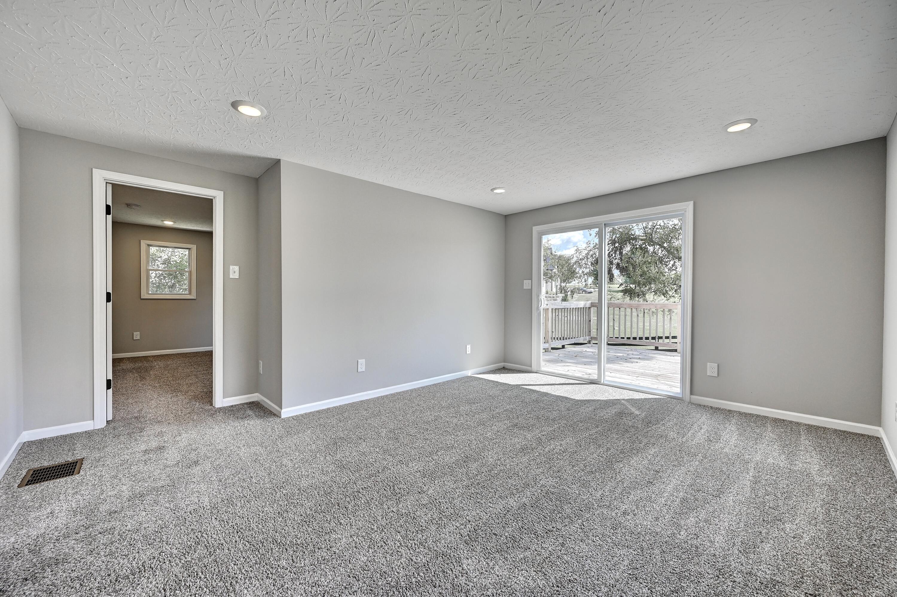 2942 Hathaway Road Property Photo 13