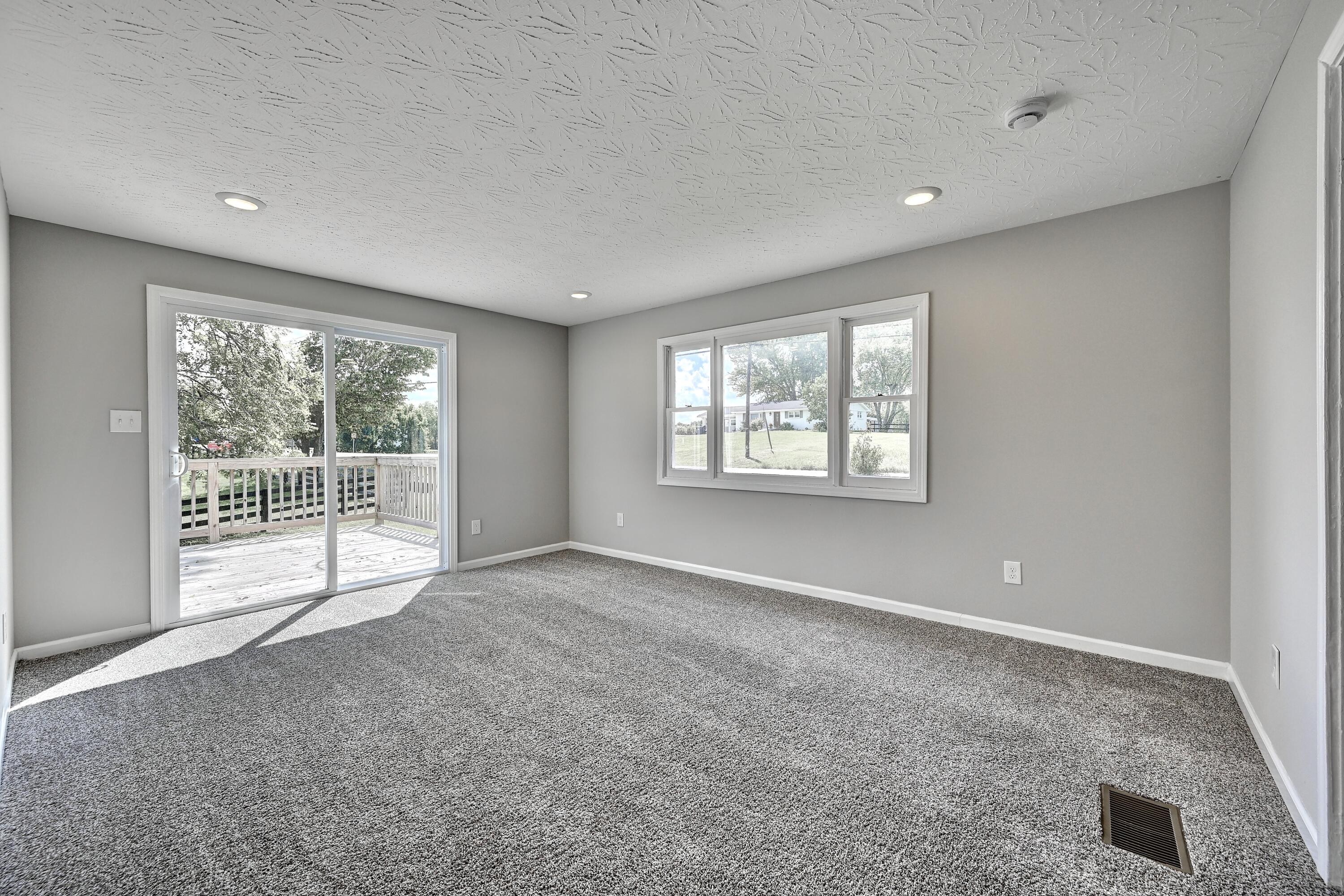 2942 Hathaway Road Property Photo 14