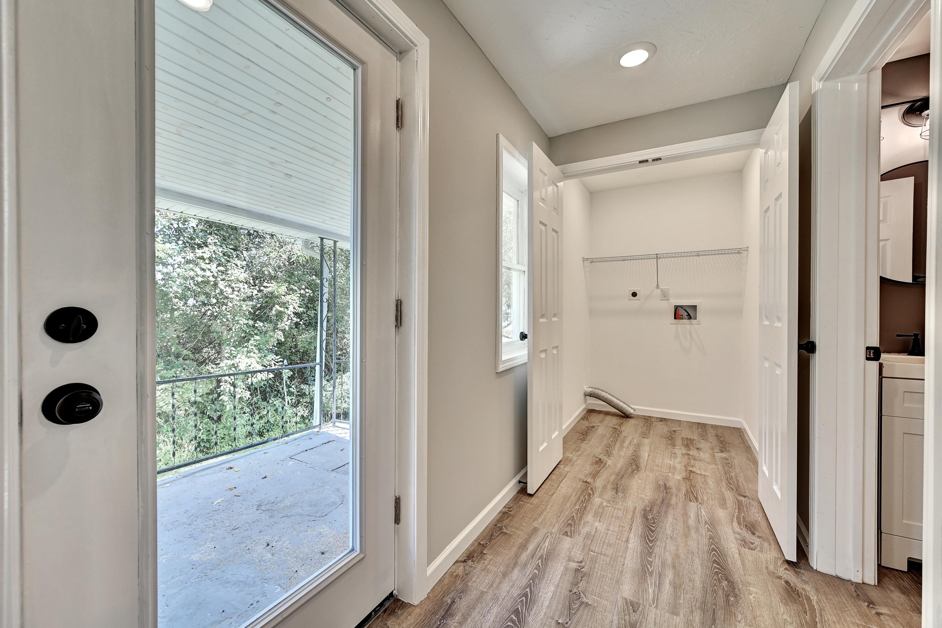 2942 Hathaway Road Property Photo 20