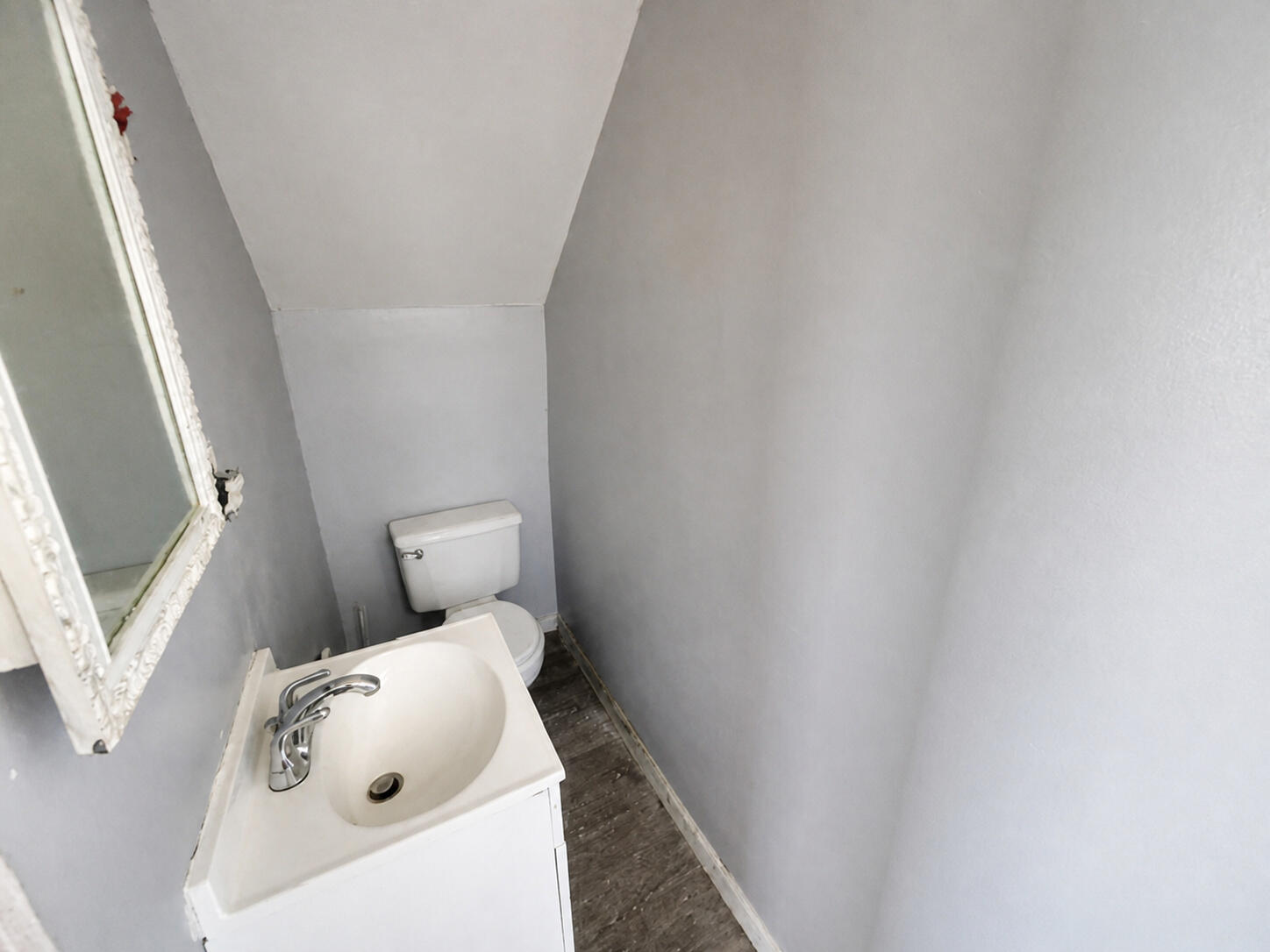 444 W 2nd Street Property Photo 15